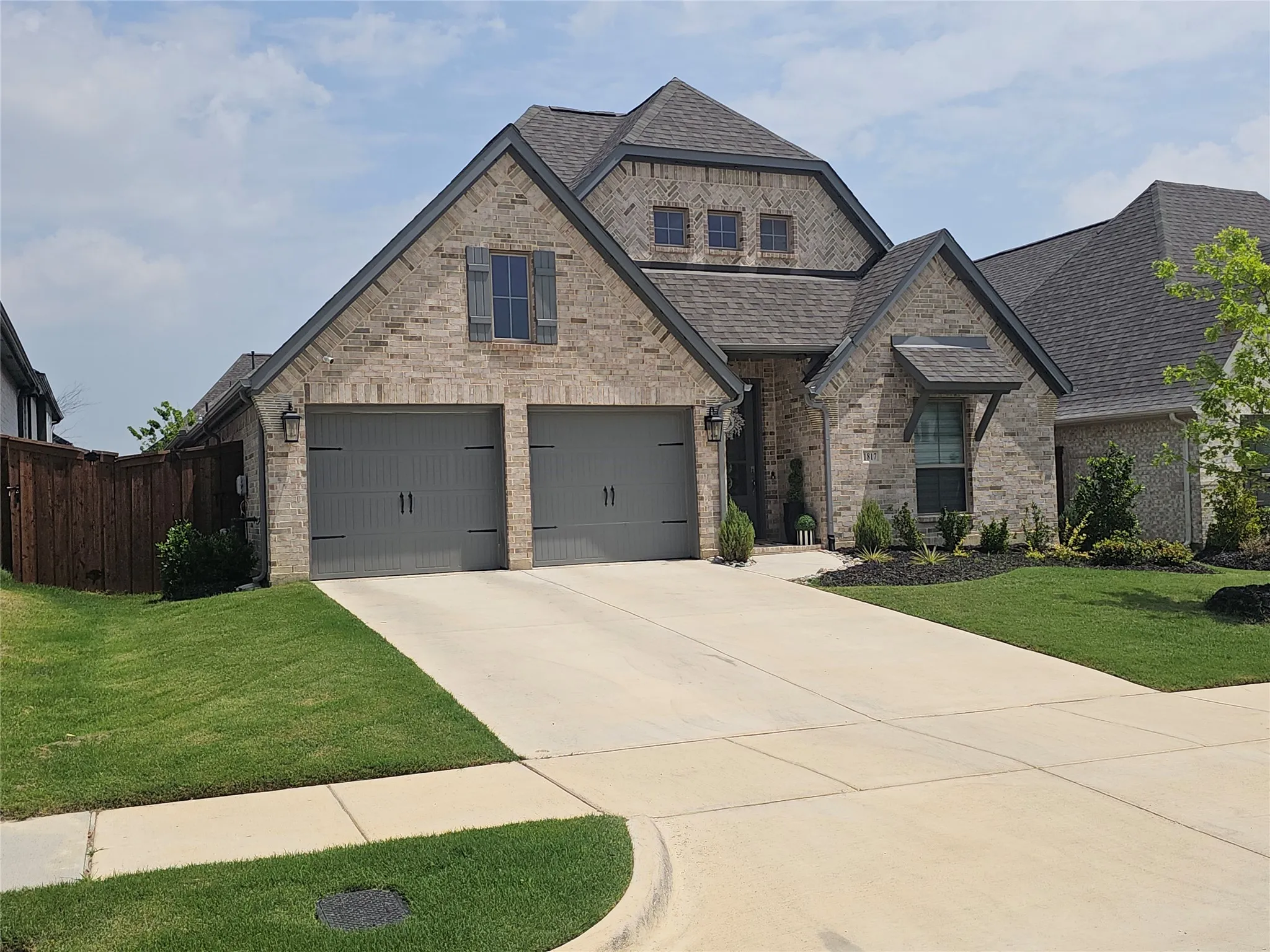 Single Family Residence For Sale in Johnson County , 1817 Buckeye Lane, Mansfield, Texas 76063, 4 Bedrooms, 4 Bathrooms, 2 Garage spaces, 2,635 Sqft, built in 2024, Price $580,000, mls#21255787, Real Estate Agent in Mansfield, Homes For Sale in Johnson county, Homes For Sale in Mansfield, Realtor in Mansfield Texas, Real Estate Brokerage Independent Realty Texas, Luminita Cordes Realtor