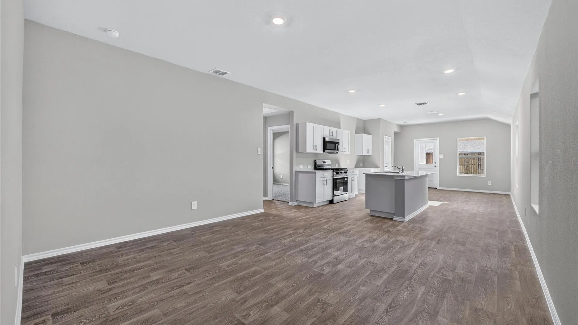 Single Family Residence For Sale in Wise County , 154 DAVIS Lane, Newark, Texas 76071, 3 Bedroom, 3 Bathroom, 2 Garage spaces, 1,442 Sqft, built in 2026, mls#21264401, Real Estate Agent in Newark, Homes For Sale in Wise county, Homes For Sale in Newark, Realtor in Newark Texas, Real Estate Brokerage Independent Realty Texas, Luminita Cordes Realtor