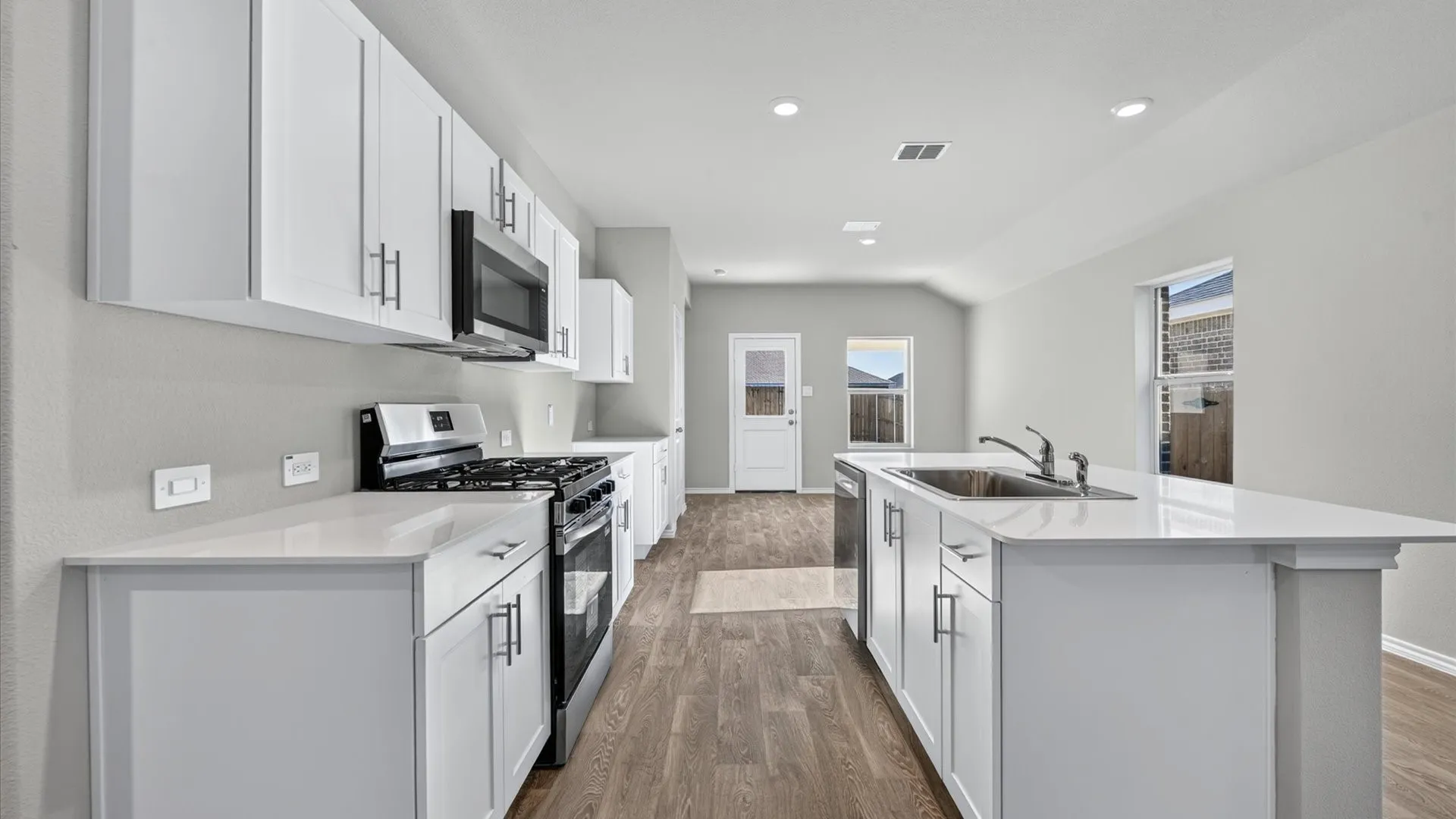 Single Family Residence For Sale in Wise County , 154 DAVIS Lane, Newark, Texas 76071, 3 Bedroom, 3 Bathroom, 2 Garage spaces, 1,442 Sqft, built in 2026, mls#21264401, Real Estate Agent in Newark, Homes For Sale in Wise county, Homes For Sale in Newark, Realtor in Newark Texas, Real Estate Brokerage Independent Realty Texas, Luminita Cordes Realtor