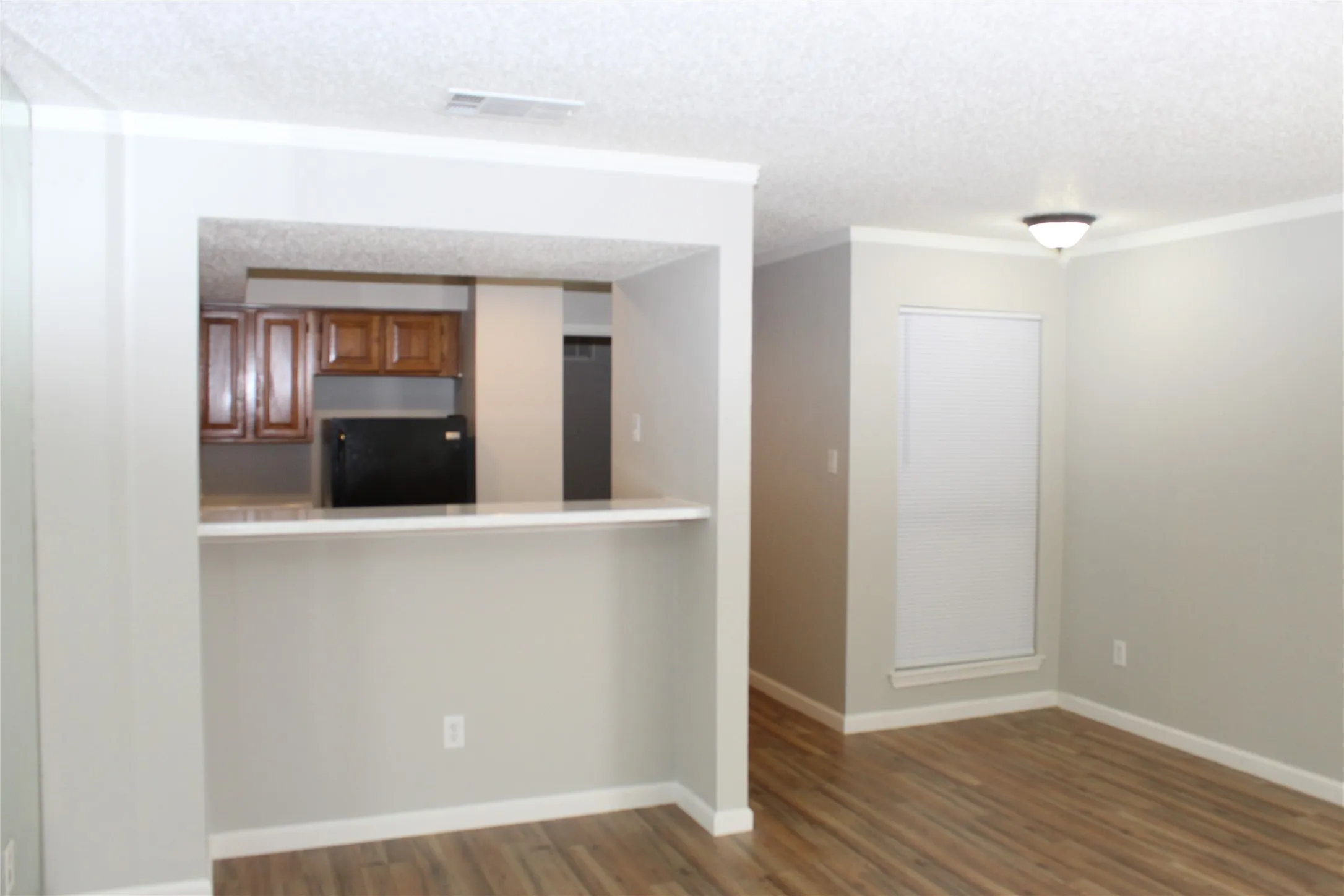 Condominium For Sale in Tarrant County , 2300 Bamboo Drive N114, Arlington, Texas 76006, 1 Bedroom, 1 Bathroom, Garage spaces, 662 Sqft, built in 1983, Price $109,900, mls#21266281, Real Estate Agent in Arlington, Homes For Sale in Tarrant county, Homes For Sale in Arlington, Realtor in Arlington Texas, Real Estate Brokerage Independent Realty Texas, Luminita Cordes Realtor
