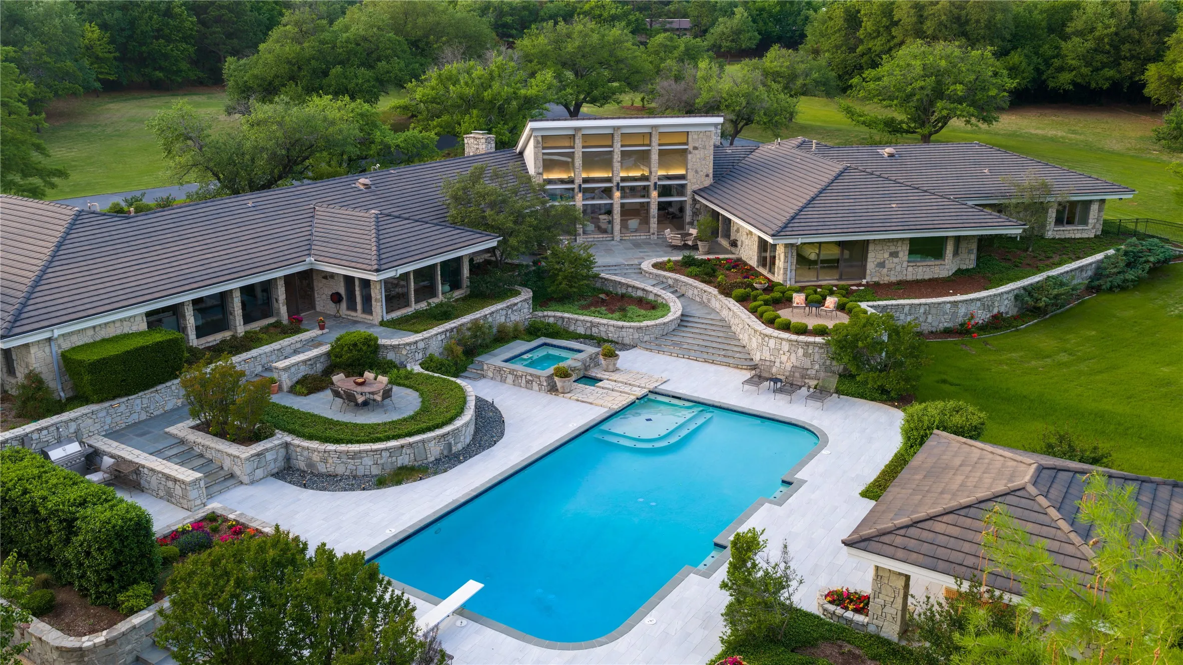 Single Family Residence For Sale in Denton County , 700 El Paseo Street, Denton, Texas 76205, 9 Bedroom, 14 Bathroom, 3 Garage spaces, 13,057 Sqft, built in 1986, mls#21204700, Real Estate Agent in Denton, Homes For Sale in Denton county, Homes For Sale in Denton, Realtor in Denton Texas, Real Estate Brokerage Independent Realty Texas, Luminita Cordes Realtor