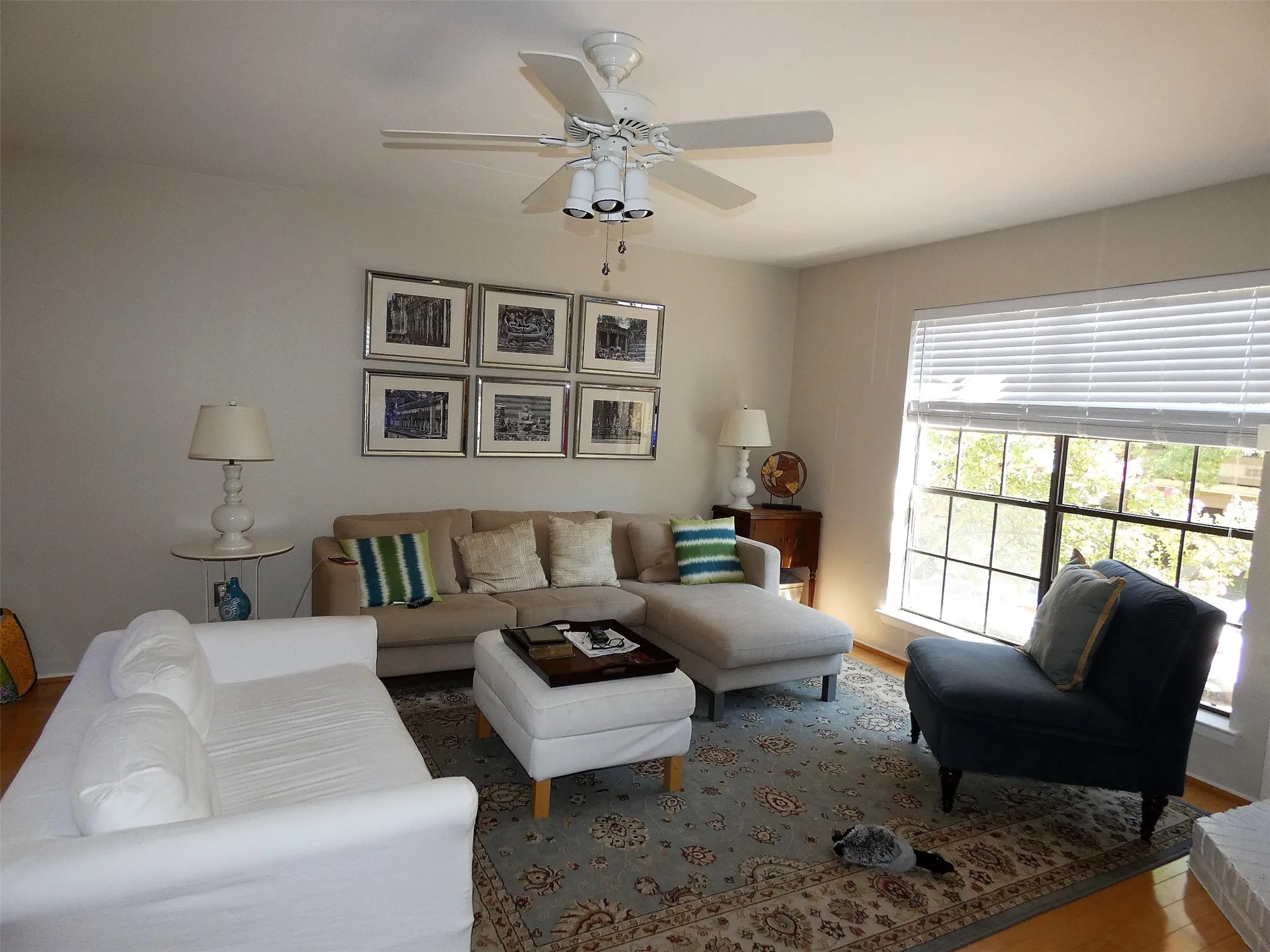 Condominium For Rent in Dallas County , 7640 W Greenway Boulevard 2D, Dallas, Texas 75209, 2 Bedroom, 3 Bathroom, Garage spaces, 1,180 Sqft, built in 1982, mls#21265625, Real Estate Agent in Dallas, Homes For Rent in Dallas county, Homes For Rent in Dallas, Realtor in Dallas Texas, Real Estate Brokerage Independent Realty Texas, Luminita Cordes Realtor