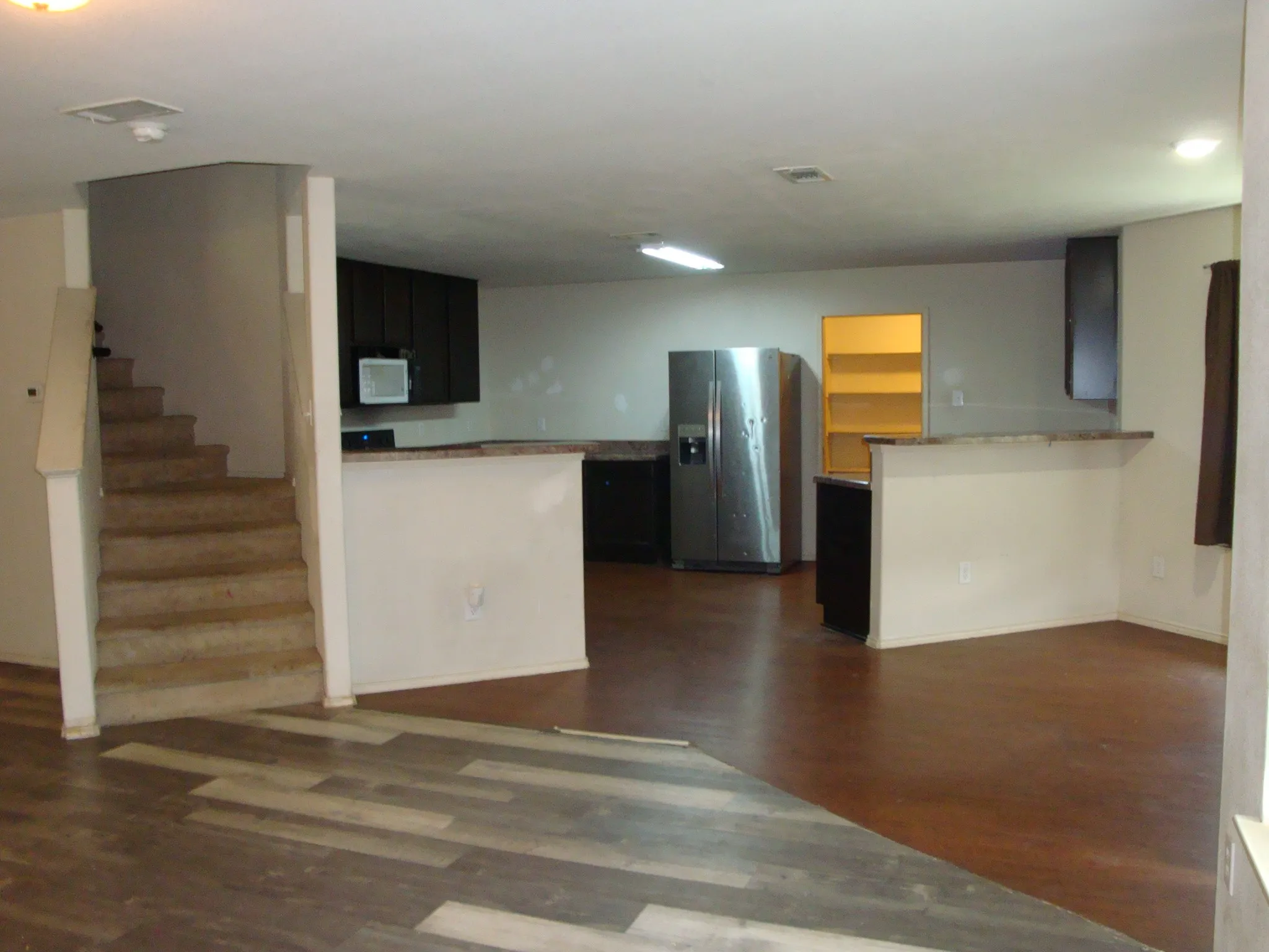 Single Family Residence For Sale in Tarrant County , 252 Rock Meadow Drive, Crowley, Texas 76036, 3 Bedroom, 3 Bathroom, 2 Garage spaces, 2,633 Sqft, built in 2011, mls#21266203, Real Estate Agent in Crowley, Homes For Sale in Tarrant county, Homes For Sale in Crowley, Realtor in Crowley Texas, Real Estate Brokerage Independent Realty Texas, Luminita Cordes Realtor