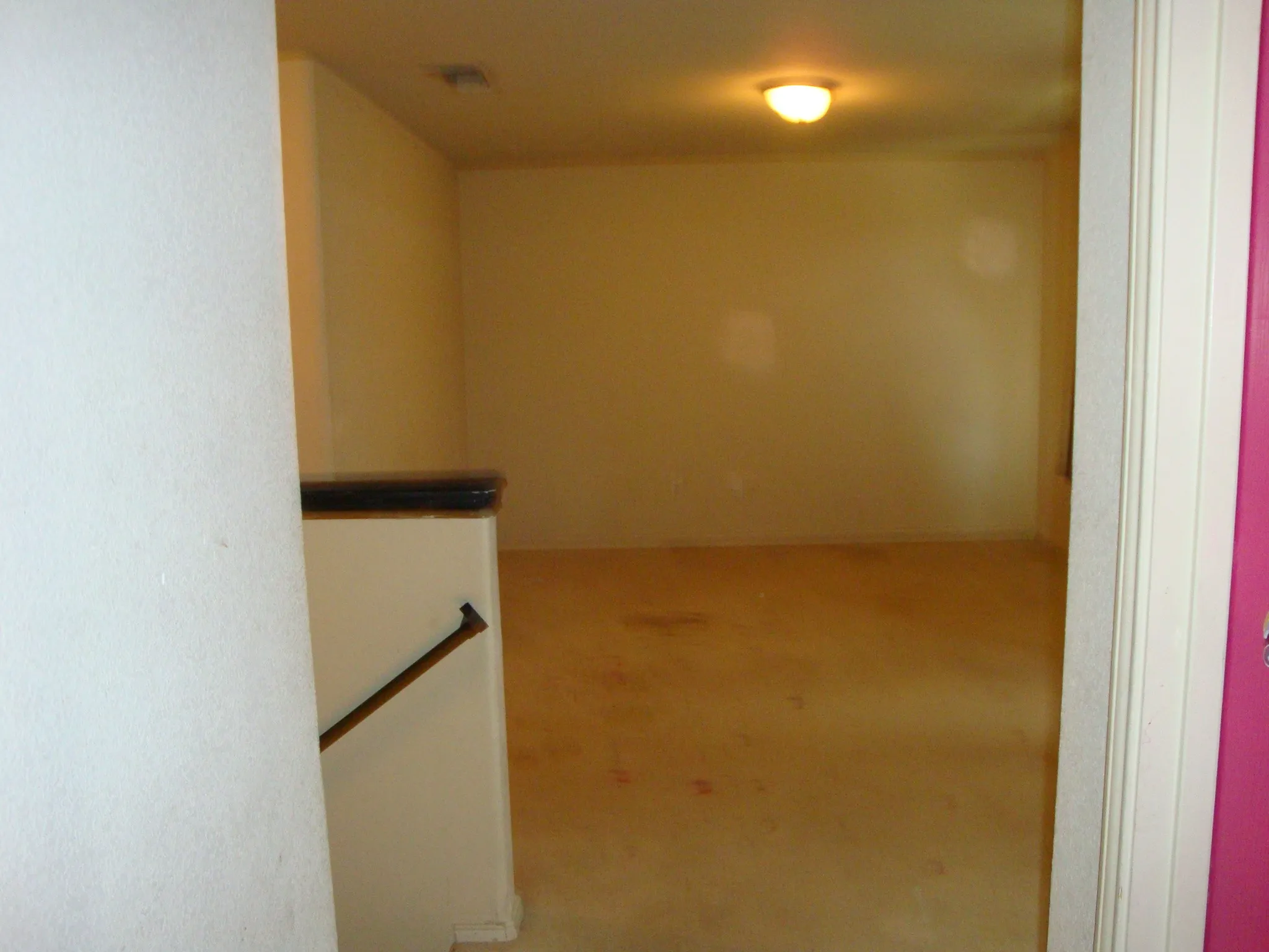 Single Family Residence For Sale in Tarrant County , 252 Rock Meadow Drive, Crowley, Texas 76036, 3 Bedroom, 3 Bathroom, 2 Garage spaces, 2,633 Sqft, built in 2011, mls#21266203, Real Estate Agent in Crowley, Homes For Sale in Tarrant county, Homes For Sale in Crowley, Realtor in Crowley Texas, Real Estate Brokerage Independent Realty Texas, Luminita Cordes Realtor