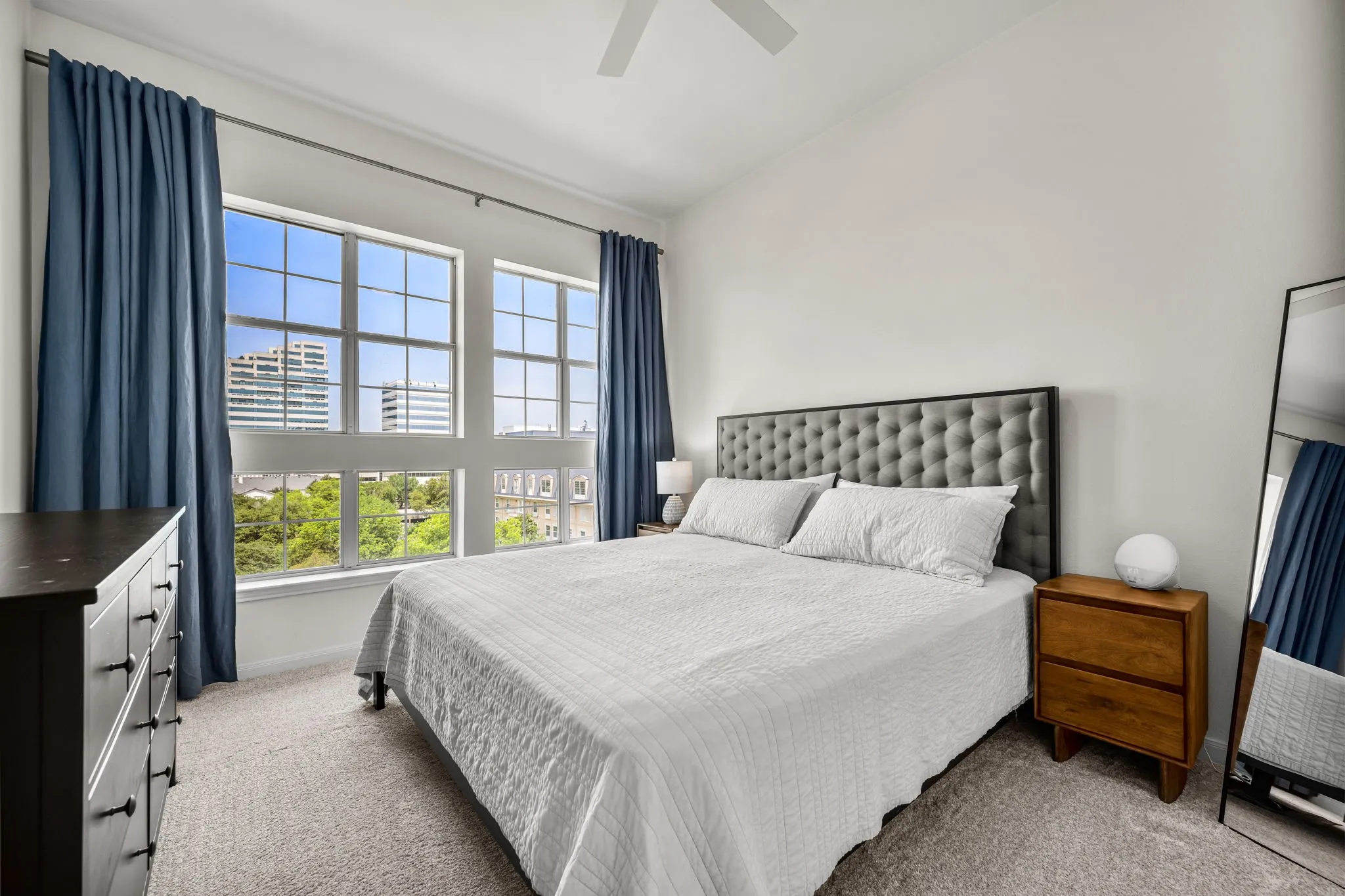 Condominium For Sale in Dallas County , 3225 Turtle Creek Boulevard 828, Dallas, Texas 75219, 1 Bedroom, 1 Bathroom, 1 Garage spaces, 832 Sqft, built in 1998, mls#21262936, Real Estate Agent in Dallas, Homes For Sale in Dallas county, Homes For Sale in Dallas, Realtor in Dallas Texas, Real Estate Brokerage Independent Realty Texas, Luminita Cordes Realtor