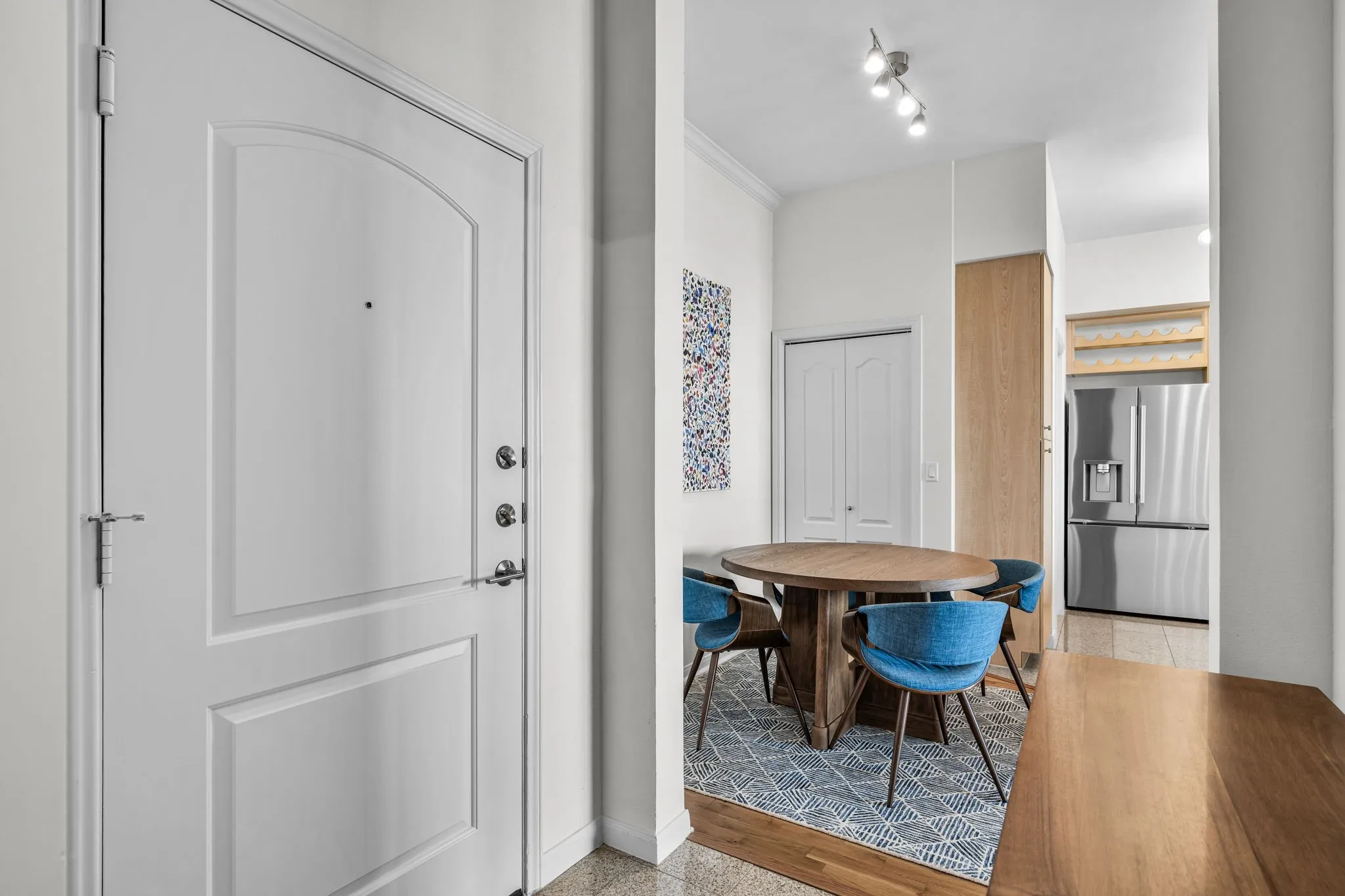 Condominium For Sale in Dallas County , 3225 Turtle Creek Boulevard 828, Dallas, Texas 75219, 1 Bedroom, 1 Bathroom, 1 Garage spaces, 832 Sqft, built in 1998, mls#21262936, Real Estate Agent in Dallas, Homes For Sale in Dallas county, Homes For Sale in Dallas, Realtor in Dallas Texas, Real Estate Brokerage Independent Realty Texas, Luminita Cordes Realtor