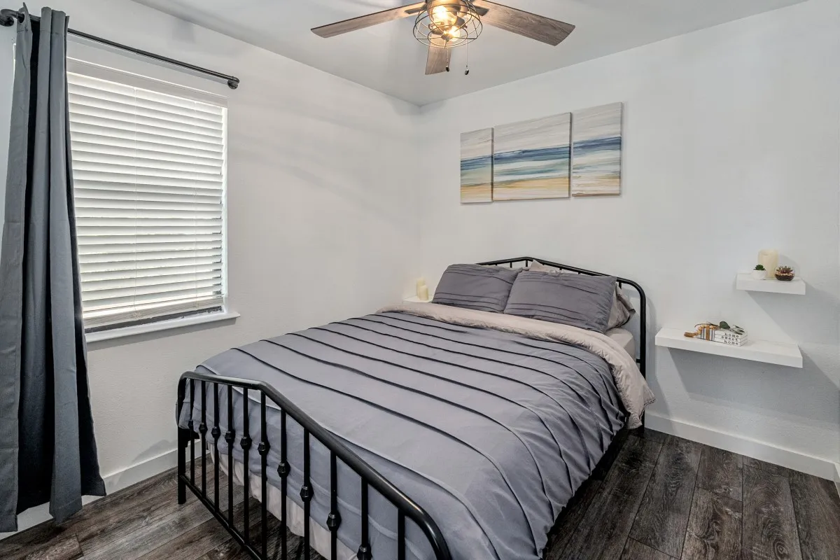 Single Family Residence For Sale in Henderson County , 1309 Utopia Court, Tool, Texas 75143, 2 Bedrooms, 1 Bathroom, Garage spaces, 816 Sqft, built in 1996, Price $374,500, mls#21266358, Real Estate Agent in Tool, Homes For Sale in Henderson county, Homes For Sale in Tool, Realtor in Tool Texas, Real Estate Brokerage Independent Realty Texas, Luminita Cordes Realtor