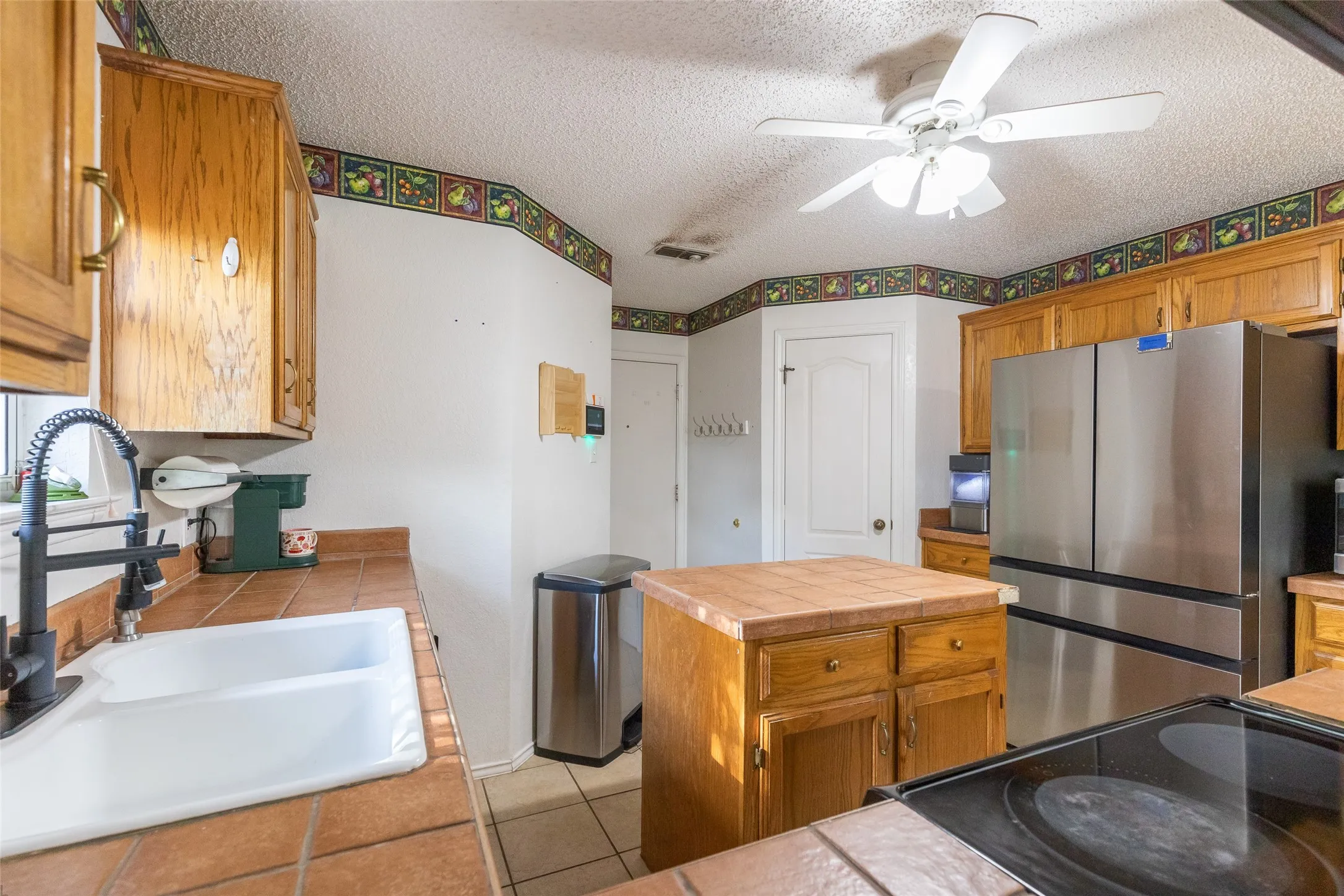 Single Family Residence For Sale in Taylor County , 5217 Western Plains Avenue, Abilene, Texas 79606, 4 Bedroom, 2 Bathroom, 2 Garage spaces, 1,883 Sqft, built in 1992, mls#21260914, Real Estate Agent in Abilene, Homes For Sale in Taylor county, Homes For Sale in Abilene, Realtor in Abilene Texas, Real Estate Brokerage Independent Realty Texas, Luminita Cordes Realtor