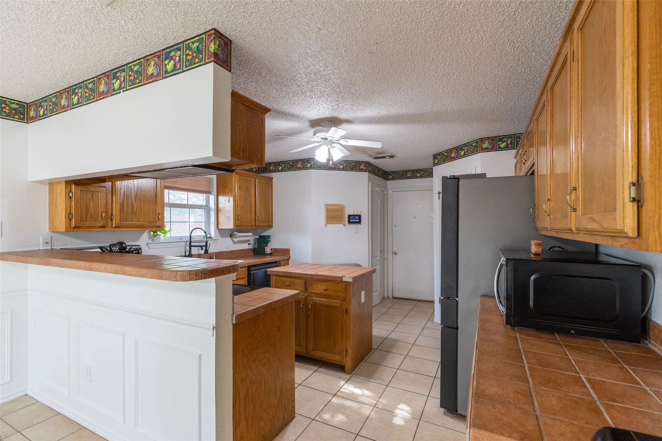 Single Family Residence For Sale in Taylor County , 5217 Western Plains Avenue, Abilene, Texas 79606, 4 Bedroom, 2 Bathroom, 2 Garage spaces, 1,883 Sqft, built in 1992, mls#21260914, Real Estate Agent in Abilene, Homes For Sale in Taylor county, Homes For Sale in Abilene, Realtor in Abilene Texas, Real Estate Brokerage Independent Realty Texas, Luminita Cordes Realtor