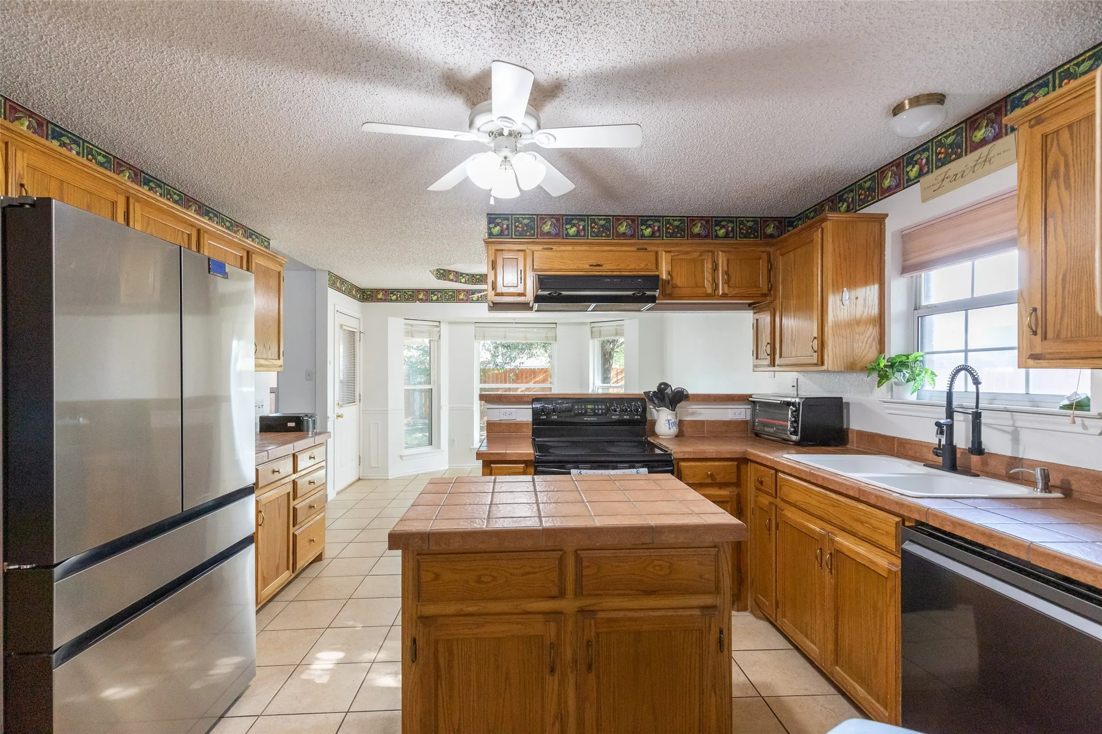 Single Family Residence For Sale in Taylor County , 5217 Western Plains Avenue, Abilene, Texas 79606, 4 Bedroom, 2 Bathroom, 2 Garage spaces, 1,883 Sqft, built in 1992, mls#21260914, Real Estate Agent in Abilene, Homes For Sale in Taylor county, Homes For Sale in Abilene, Realtor in Abilene Texas, Real Estate Brokerage Independent Realty Texas, Luminita Cordes Realtor