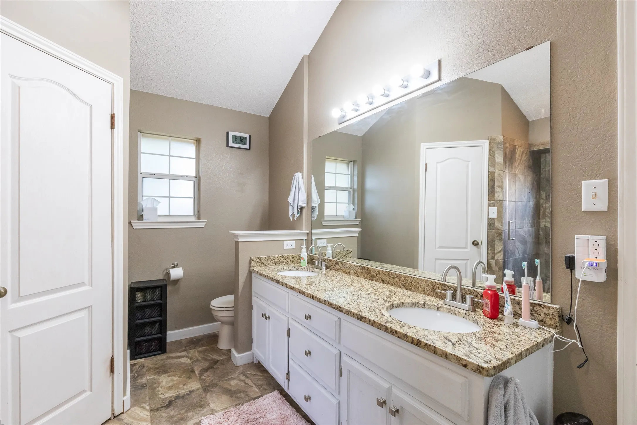 Single Family Residence For Sale in Taylor County , 5217 Western Plains Avenue, Abilene, Texas 79606, 4 Bedroom, 2 Bathroom, 2 Garage spaces, 1,883 Sqft, built in 1992, mls#21260914, Real Estate Agent in Abilene, Homes For Sale in Taylor county, Homes For Sale in Abilene, Realtor in Abilene Texas, Real Estate Brokerage Independent Realty Texas, Luminita Cordes Realtor