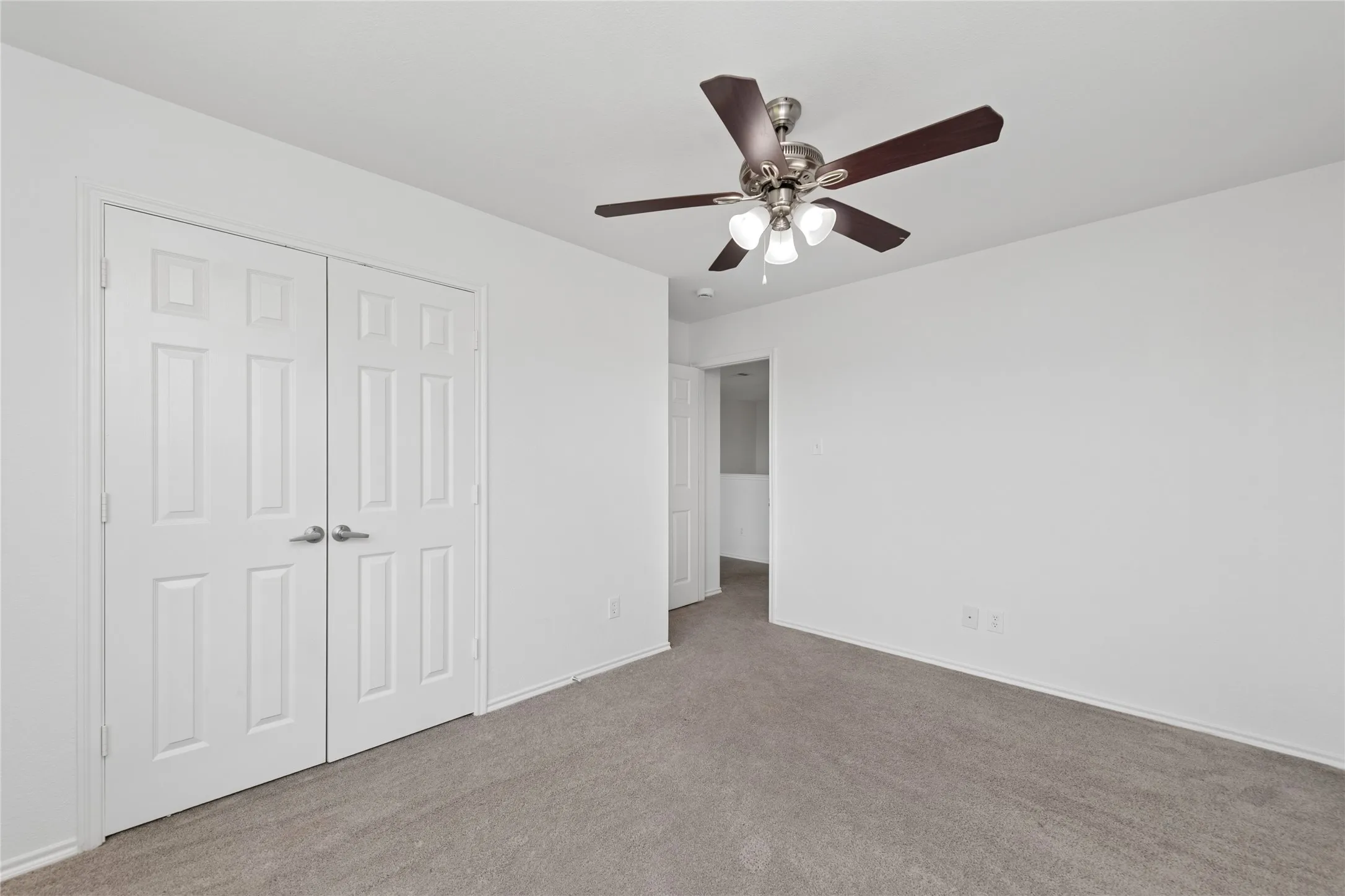 Single Family Residence For Sale in Kaufman County , 617 Marlee Drive, Forney, Texas 75126, 4 Bedroom, 3 Bathroom, 2 Garage spaces, 2,652 Sqft, built in 2006, mls#21181215, Real Estate Agent in Forney, Homes For Sale in Kaufman county, Homes For Sale in Forney, Realtor in Forney Texas, Real Estate Brokerage Independent Realty Texas, Luminita Cordes Realtor