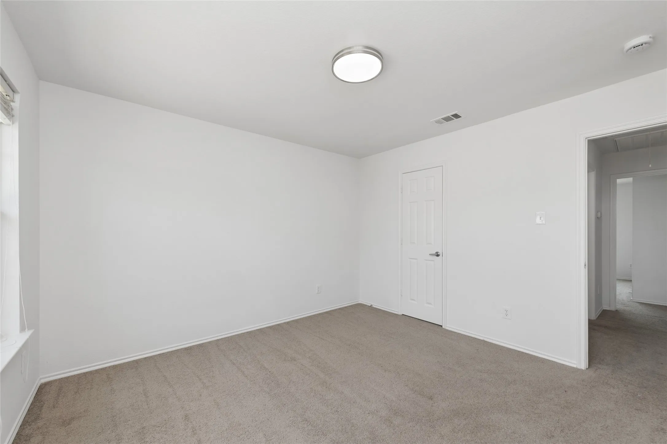 Single Family Residence For Sale in Kaufman County , 617 Marlee Drive, Forney, Texas 75126, 4 Bedroom, 3 Bathroom, 2 Garage spaces, 2,652 Sqft, built in 2006, mls#21181215, Real Estate Agent in Forney, Homes For Sale in Kaufman county, Homes For Sale in Forney, Realtor in Forney Texas, Real Estate Brokerage Independent Realty Texas, Luminita Cordes Realtor