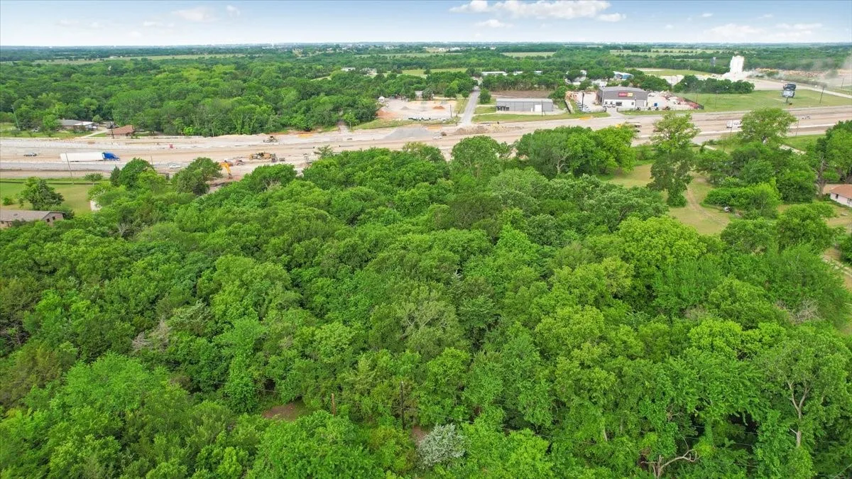 Unimproved Land For Sale in Grayson County , 14564 US Highway 75, Van Alstyne, Texas 75495, 0, 0, Garage spaces, 0 Sqft, built in 1969, Price $3,500,000, mls#21265723, Real Estate Agent in Van Alstyne, Homes For Sale in Grayson county, Homes For Sale in Van Alstyne, Realtor in Van Alstyne Texas, Real Estate Brokerage Independent Realty Texas, Luminita Cordes Realtor
