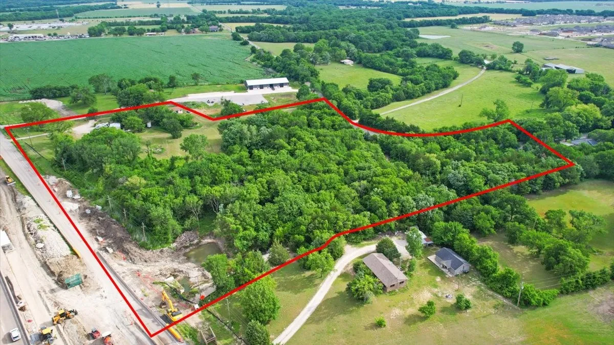 Unimproved Land For Sale in Grayson County , 14564 US Highway 75, Van Alstyne, Texas 75495, 0, 0, Garage spaces, 0 Sqft, built in 1969, Price $3,500,000, mls#21265723, Real Estate Agent in Van Alstyne, Homes For Sale in Grayson county, Homes For Sale in Van Alstyne, Realtor in Van Alstyne Texas, Real Estate Brokerage Independent Realty Texas, Luminita Cordes Realtor