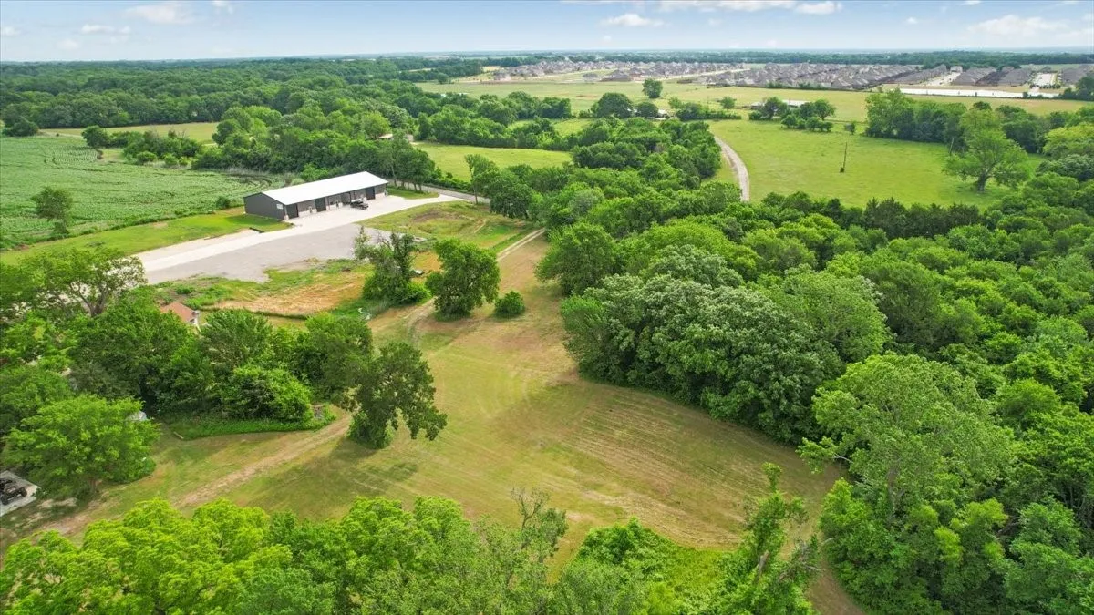 Unimproved Land For Sale in Grayson County , 14564 US Highway 75, Van Alstyne, Texas 75495, 0, 0, Garage spaces, 0 Sqft, built in 1969, Price $3,500,000, mls#21265723, Real Estate Agent in Van Alstyne, Homes For Sale in Grayson county, Homes For Sale in Van Alstyne, Realtor in Van Alstyne Texas, Real Estate Brokerage Independent Realty Texas, Luminita Cordes Realtor
