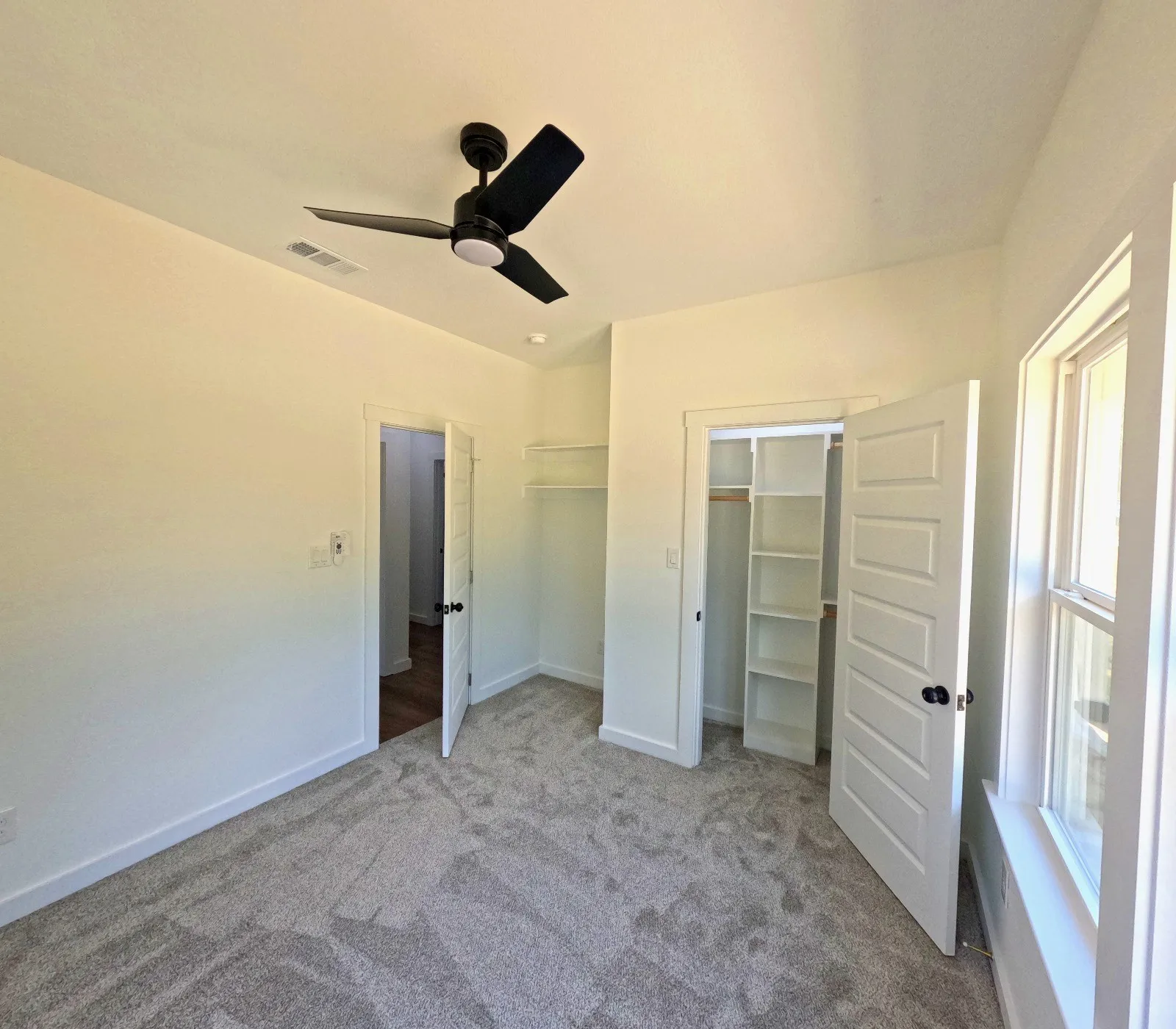 Single Family Residence For Sale in Lamar County , 286 10th Street, Paris, Texas 75460, 3 Bedrooms, 2 Bathrooms, Garage spaces, 1,360 Sqft, built in 2025, Price $190,000, mls#21266411, Real Estate Agent in Paris, Homes For Sale in Lamar county, Homes For Sale in Paris, Realtor in Paris Texas, Real Estate Brokerage Independent Realty Texas, Luminita Cordes Realtor