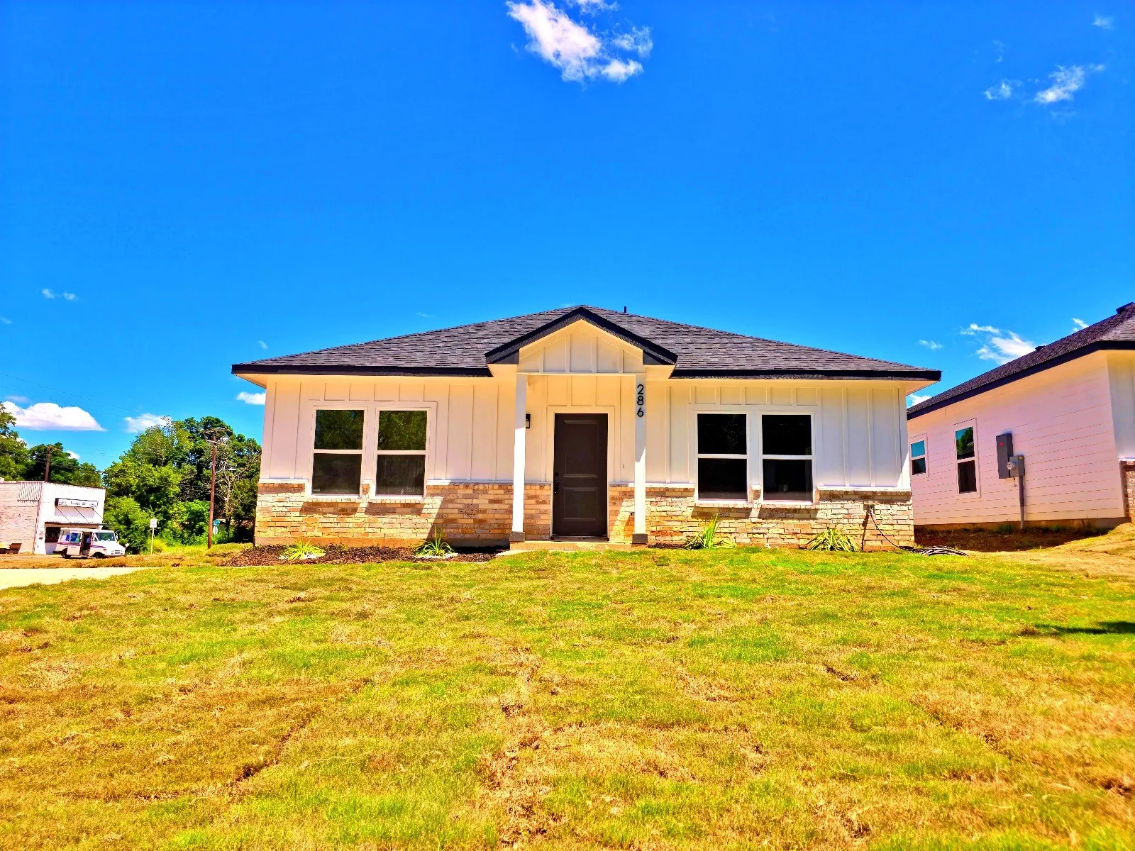 Single Family Residence For Sale in Lamar County , 286 10th Street, Paris, Texas 75460, 3 Bedrooms, 2 Bathrooms, Garage spaces, 1,360 Sqft, built in 2025, Price $190,000, mls#21266411, Real Estate Agent in Paris, Homes For Sale in Lamar county, Homes For Sale in Paris, Realtor in Paris Texas, Real Estate Brokerage Independent Realty Texas, Luminita Cordes Realtor