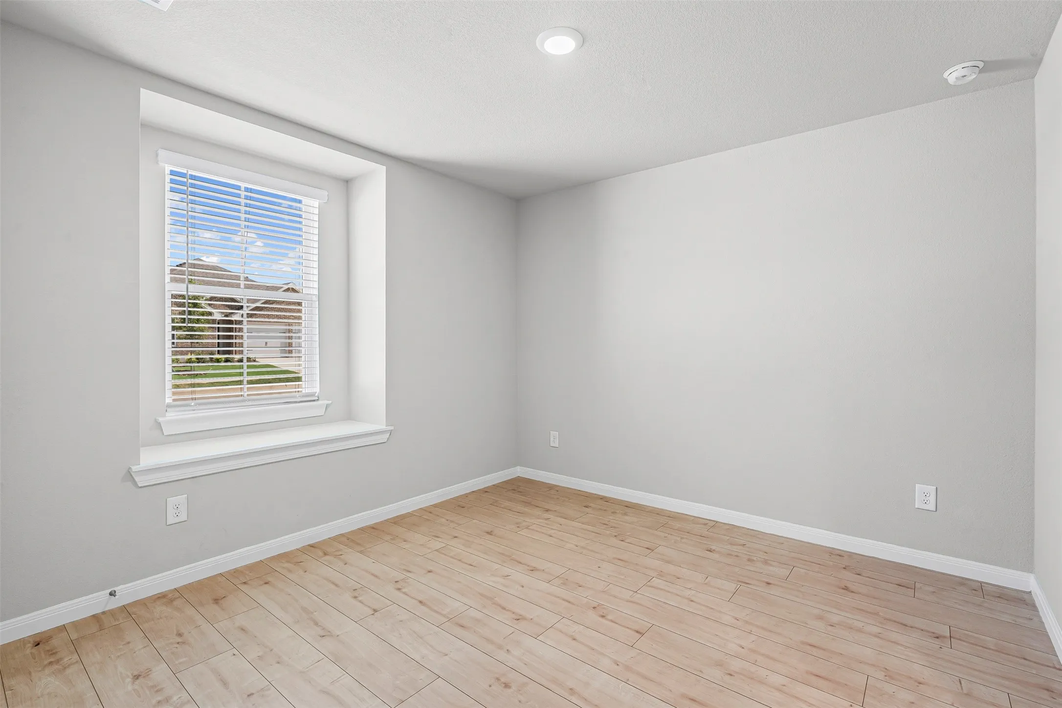 Single Family Residence For Rent in Denton County , 1444 Indian Mallow Lane, Justin, Texas 76247, 4 Bedroom, 3 Bathroom, 2 Garage spaces, 2,066 Sqft, built in 2025, mls#21266422, Real Estate Agent in Justin, Homes For Rent in Denton county, Homes For Rent in Justin, Realtor in Justin Texas, Real Estate Brokerage Independent Realty Texas, Luminita Cordes Realtor