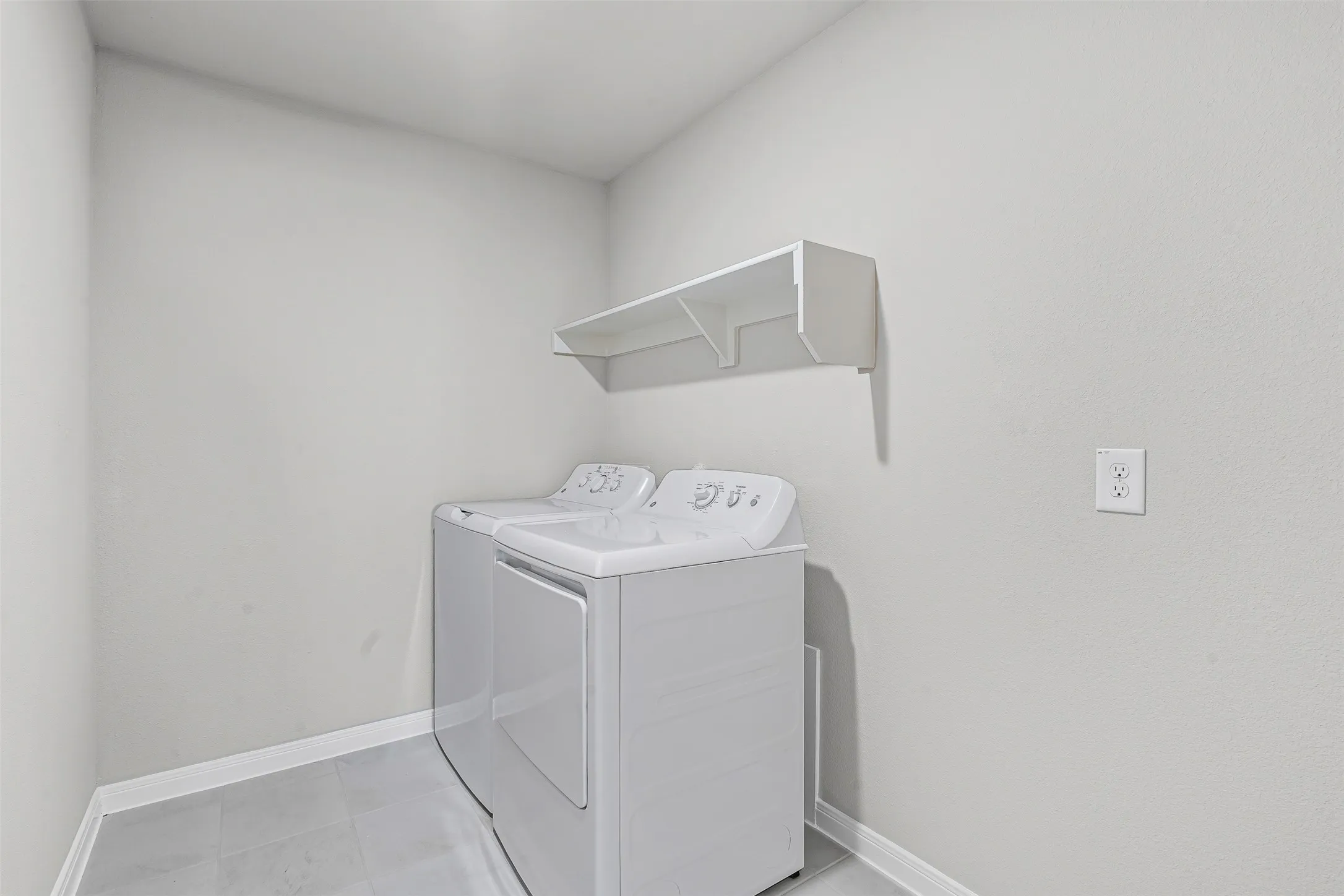 Single Family Residence For Rent in Denton County , 1444 Indian Mallow Lane, Justin, Texas 76247, 4 Bedroom, 3 Bathroom, 2 Garage spaces, 2,066 Sqft, built in 2025, mls#21266422, Real Estate Agent in Justin, Homes For Rent in Denton county, Homes For Rent in Justin, Realtor in Justin Texas, Real Estate Brokerage Independent Realty Texas, Luminita Cordes Realtor