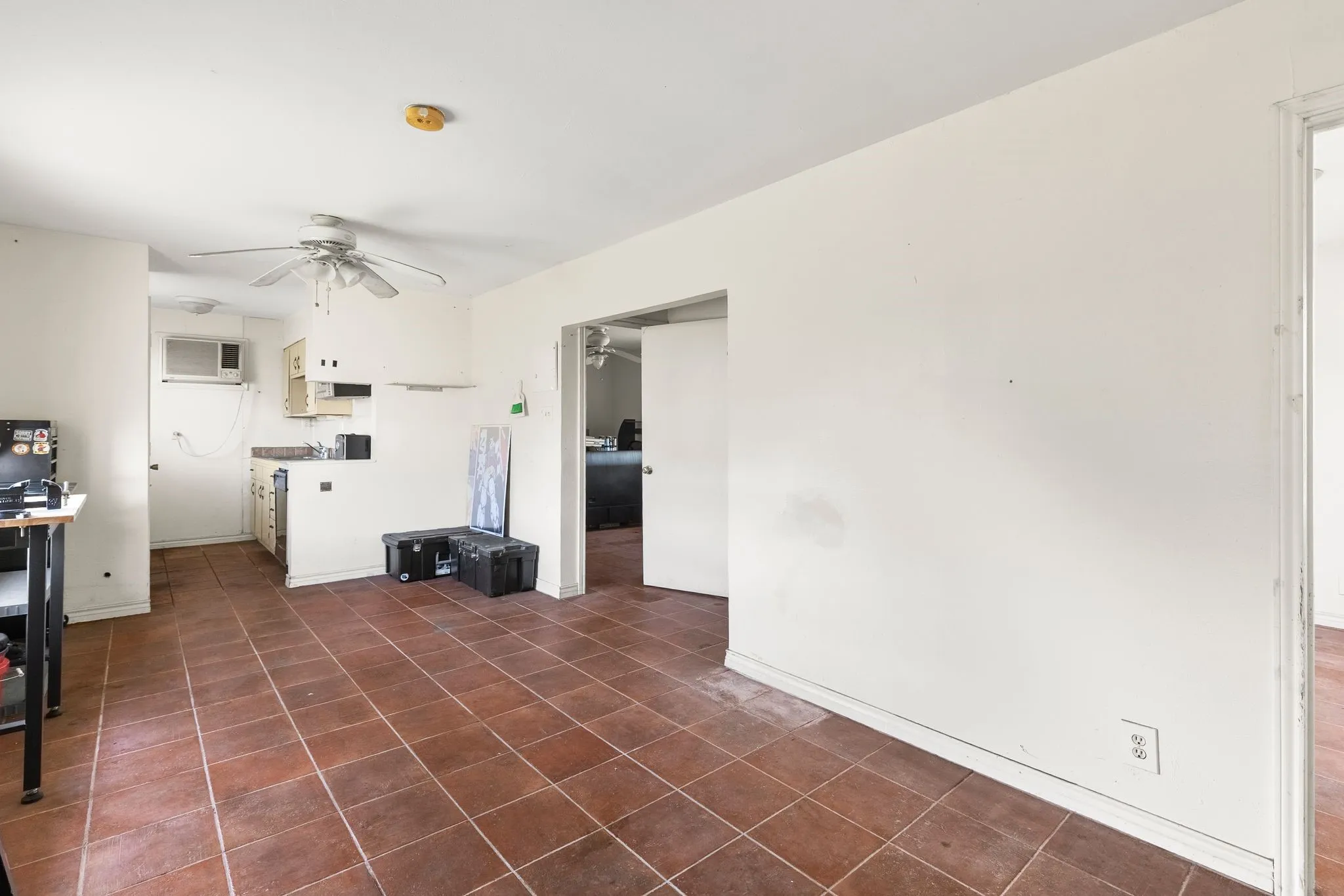 2 Bedroom 1 Bath - Guest Quarters