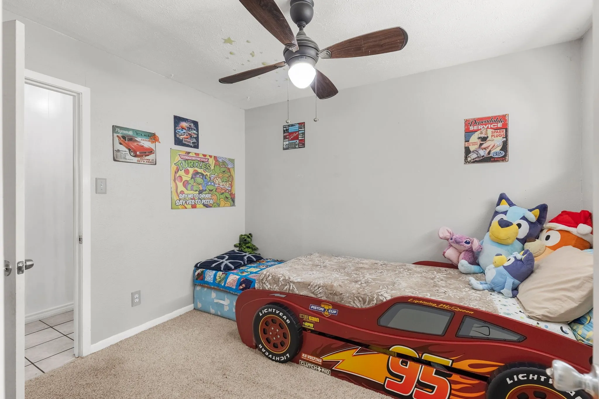 Single Family Residence For Sale in Hunt County , 11800 Hallmark Street, Greenville, Texas 75402, 4 Bedroom, 2 Bathroom, Garage spaces, 2,319 Sqft, built in 1980, mls#21262957, Real Estate Agent in Greenville, Homes For Sale in Hunt county, Homes For Sale in Greenville, Realtor in Greenville Texas, Real Estate Brokerage Independent Realty Texas, Luminita Cordes Realtor
