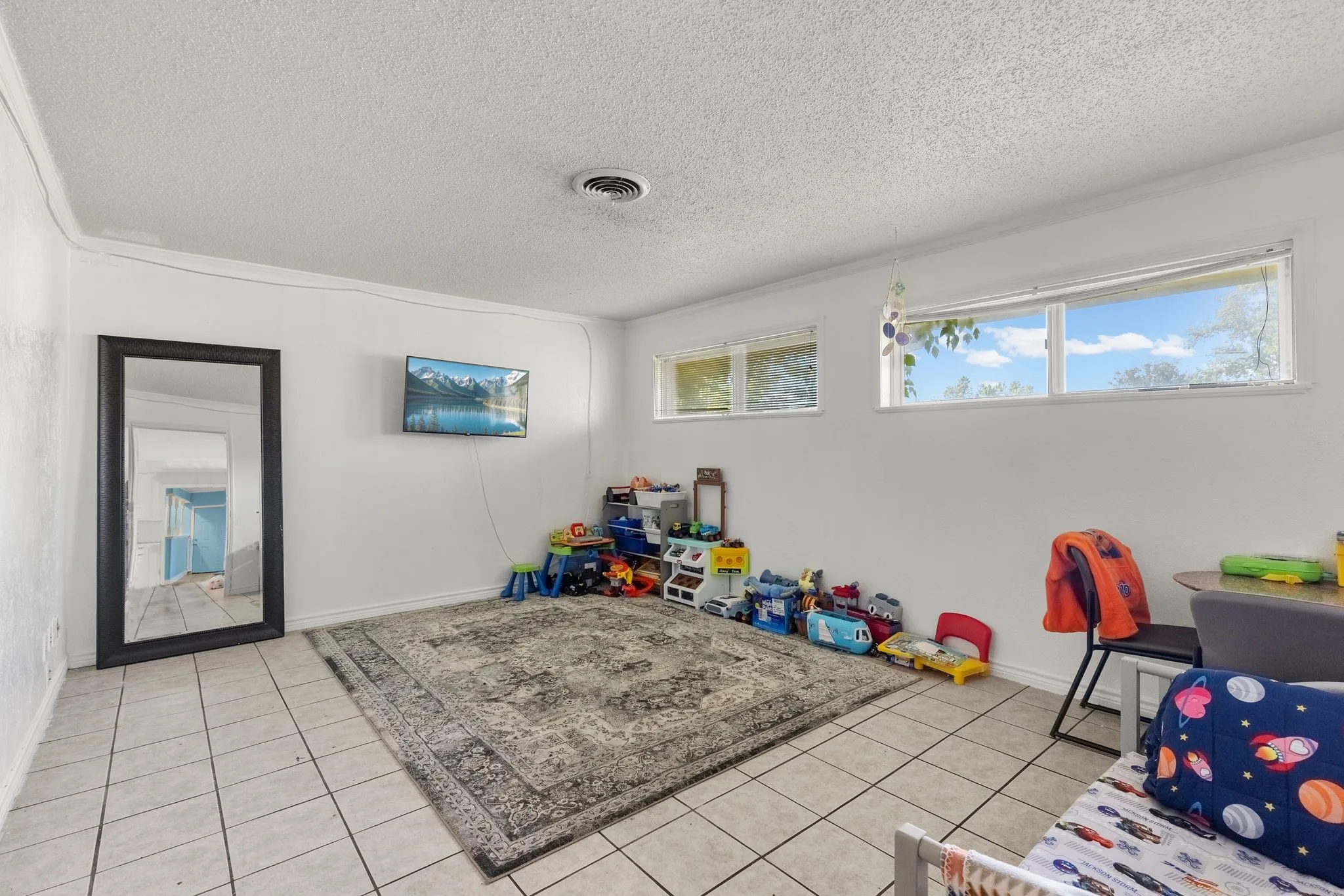 Single Family Residence For Sale in Hunt County , 11800 Hallmark Street, Greenville, Texas 75402, 4 Bedroom, 2 Bathroom, Garage spaces, 2,319 Sqft, built in 1980, mls#21262957, Real Estate Agent in Greenville, Homes For Sale in Hunt county, Homes For Sale in Greenville, Realtor in Greenville Texas, Real Estate Brokerage Independent Realty Texas, Luminita Cordes Realtor