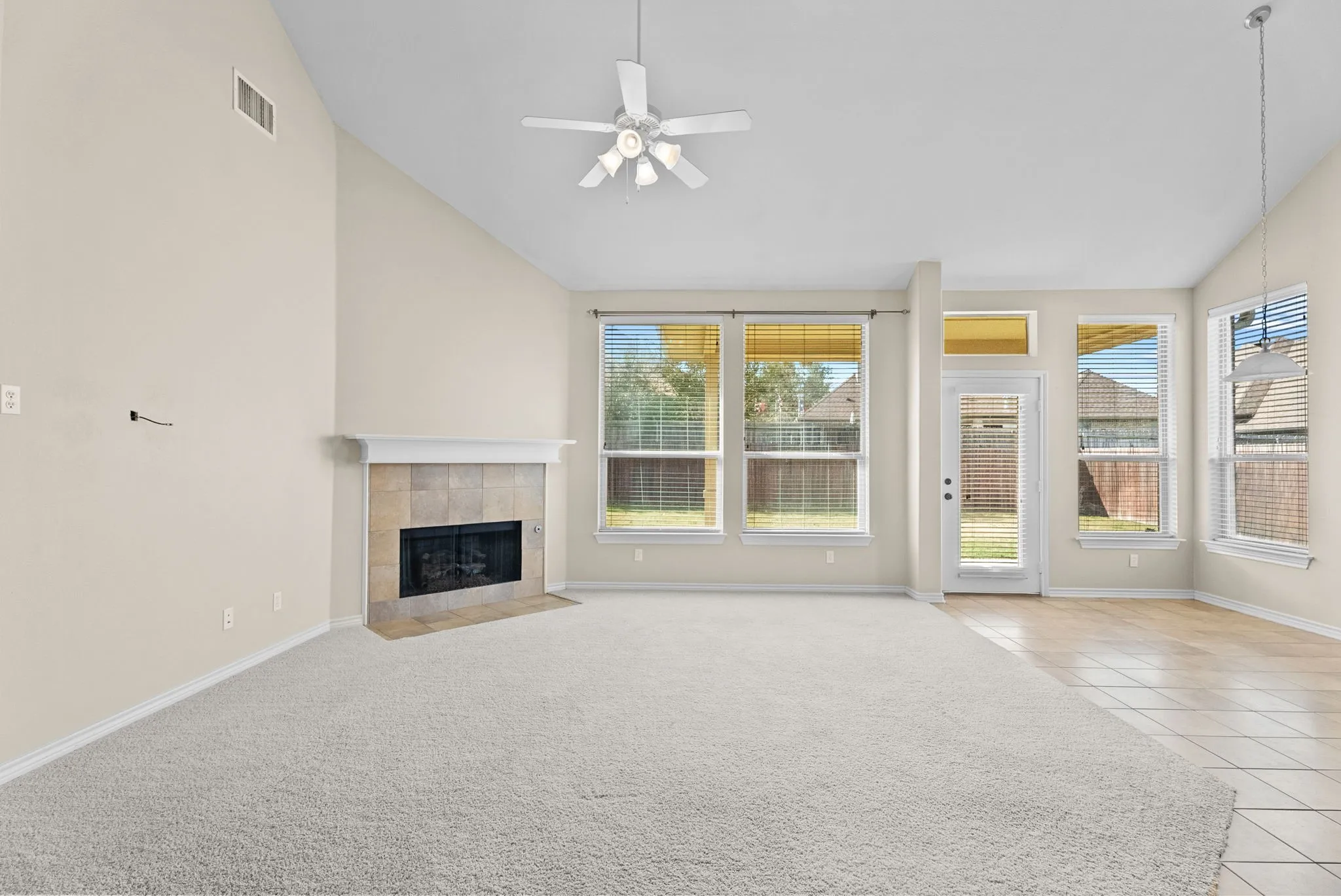 Single Family Residence For Sale in Smith County , 6679 Lacebark Circle, Tyler, Texas 75703, 5 Bedroom, 4 Bathroom, 2 Garage spaces, 2,905 Sqft, built in 2008, mls#21266444, Real Estate Agent in Tyler, Homes For Sale in Smith county, Homes For Sale in Tyler, Realtor in Tyler Texas, Real Estate Brokerage Independent Realty Texas, Luminita Cordes Realtor