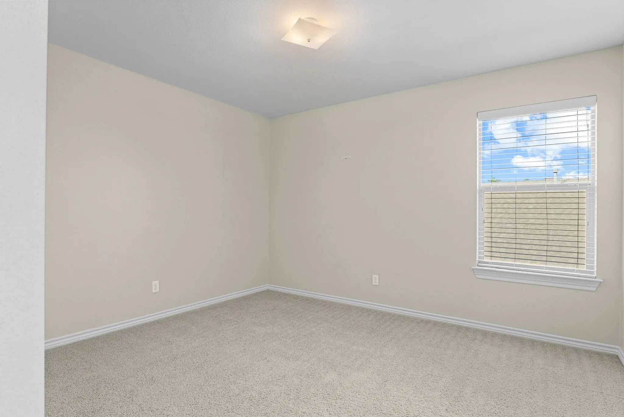 Single Family Residence For Sale in Smith County , 6679 Lacebark Circle, Tyler, Texas 75703, 5 Bedroom, 4 Bathroom, 2 Garage spaces, 2,905 Sqft, built in 2008, mls#21266444, Real Estate Agent in Tyler, Homes For Sale in Smith county, Homes For Sale in Tyler, Realtor in Tyler Texas, Real Estate Brokerage Independent Realty Texas, Luminita Cordes Realtor