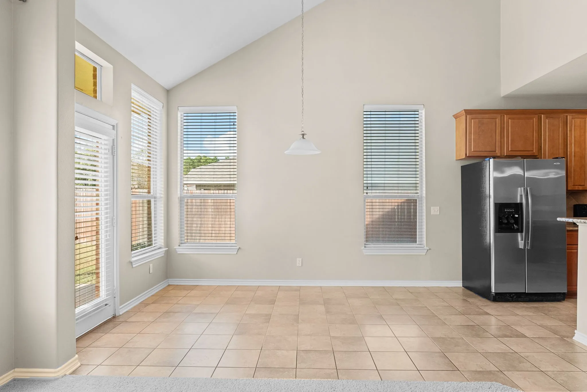 Single Family Residence For Sale in Smith County , 6679 Lacebark Circle, Tyler, Texas 75703, 5 Bedroom, 4 Bathroom, 2 Garage spaces, 2,905 Sqft, built in 2008, mls#21266444, Real Estate Agent in Tyler, Homes For Sale in Smith county, Homes For Sale in Tyler, Realtor in Tyler Texas, Real Estate Brokerage Independent Realty Texas, Luminita Cordes Realtor