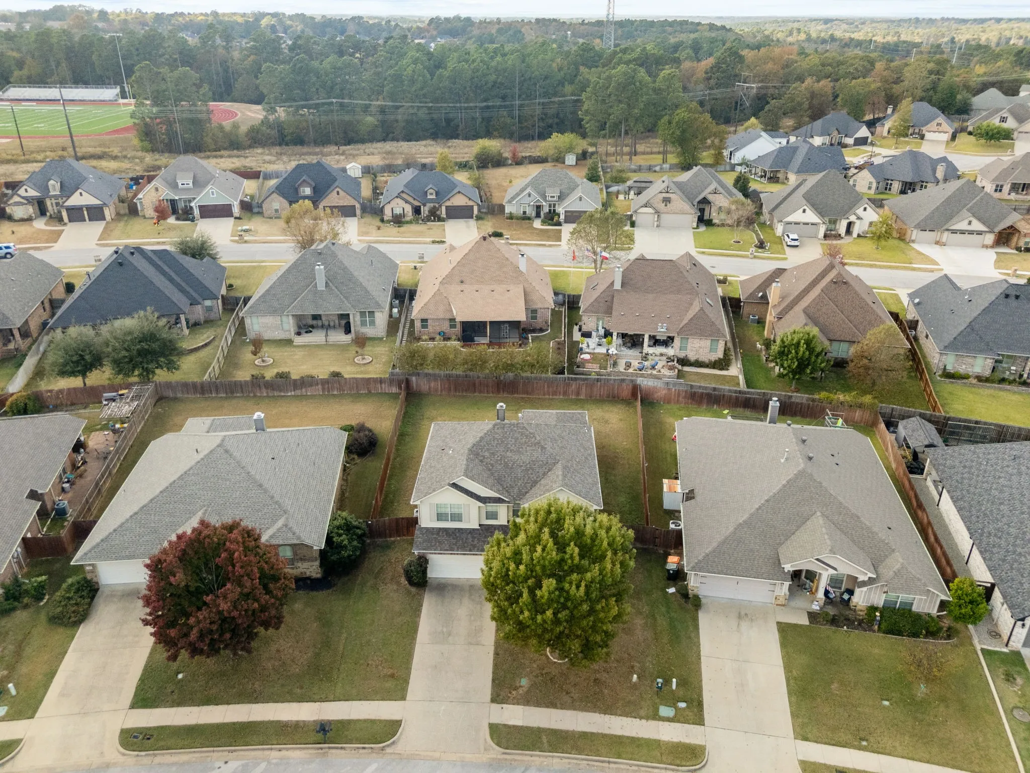 Single Family Residence For Sale in Smith County , 6679 Lacebark Circle, Tyler, Texas 75703, 5 Bedroom, 4 Bathroom, 2 Garage spaces, 2,905 Sqft, built in 2008, mls#21266444, Real Estate Agent in Tyler, Homes For Sale in Smith county, Homes For Sale in Tyler, Realtor in Tyler Texas, Real Estate Brokerage Independent Realty Texas, Luminita Cordes Realtor