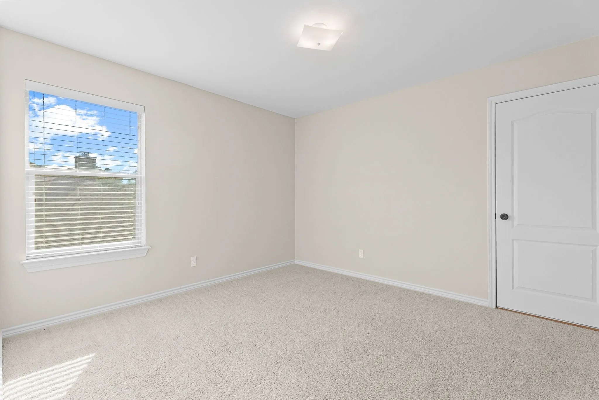 Single Family Residence For Sale in Smith County , 6679 Lacebark Circle, Tyler, Texas 75703, 5 Bedroom, 4 Bathroom, 2 Garage spaces, 2,905 Sqft, built in 2008, mls#21266444, Real Estate Agent in Tyler, Homes For Sale in Smith county, Homes For Sale in Tyler, Realtor in Tyler Texas, Real Estate Brokerage Independent Realty Texas, Luminita Cordes Realtor