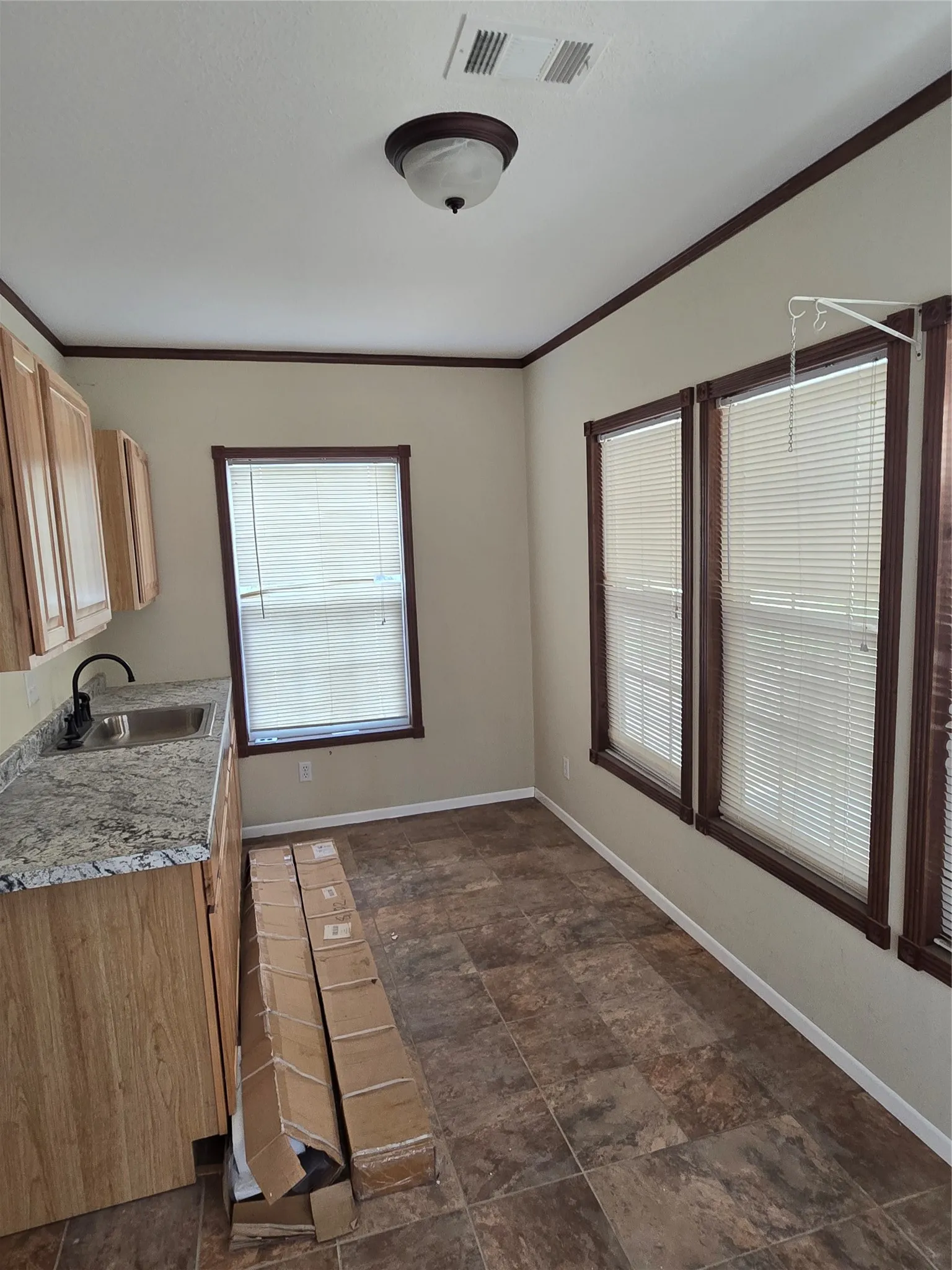 Mobile Home For Sale in Parker County , 1331 Jay Bird Road, Springtown, Texas 76082, 3 Bedroom, 2 Bathroom, Garage spaces, 1,920 Sqft, built in 2012, mls#21263060, Real Estate Agent in Springtown, Homes For Sale in Parker county, Homes For Sale in Springtown, Realtor in Springtown Texas, Real Estate Brokerage Independent Realty Texas, Luminita Cordes Realtor