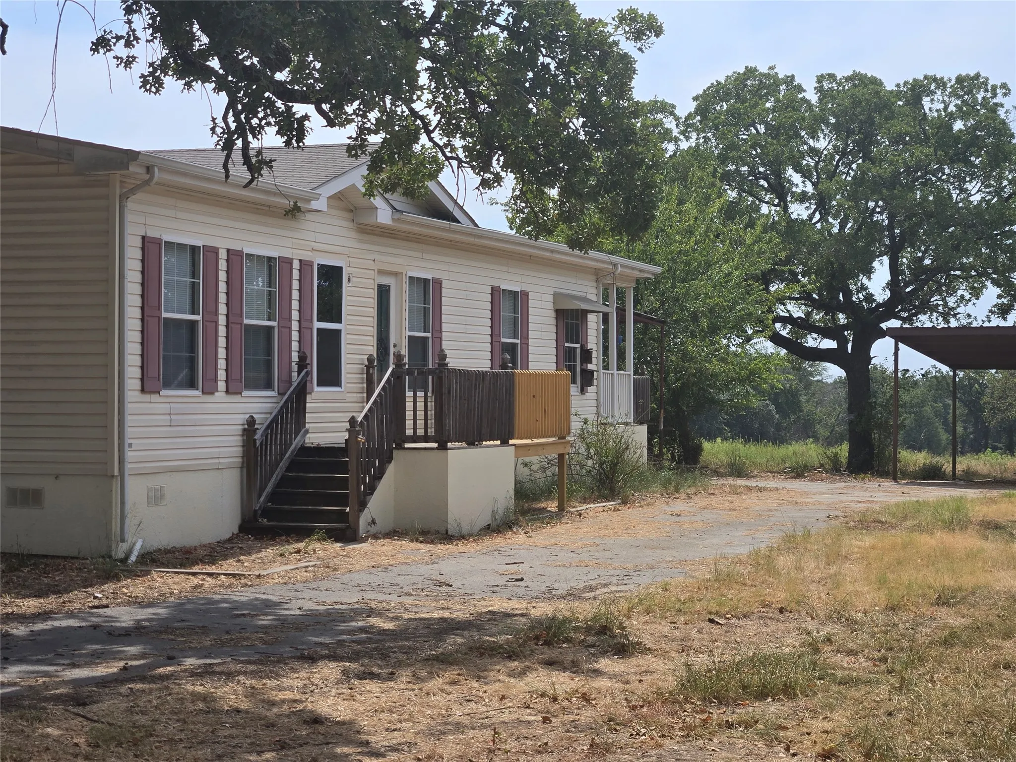 Mobile Home For Sale in Parker County , 1331 Jay Bird Road, Springtown, Texas 76082, 3 Bedroom, 2 Bathroom, Garage spaces, 1,920 Sqft, built in 2012, mls#21263060, Real Estate Agent in Springtown, Homes For Sale in Parker county, Homes For Sale in Springtown, Realtor in Springtown Texas, Real Estate Brokerage Independent Realty Texas, Luminita Cordes Realtor