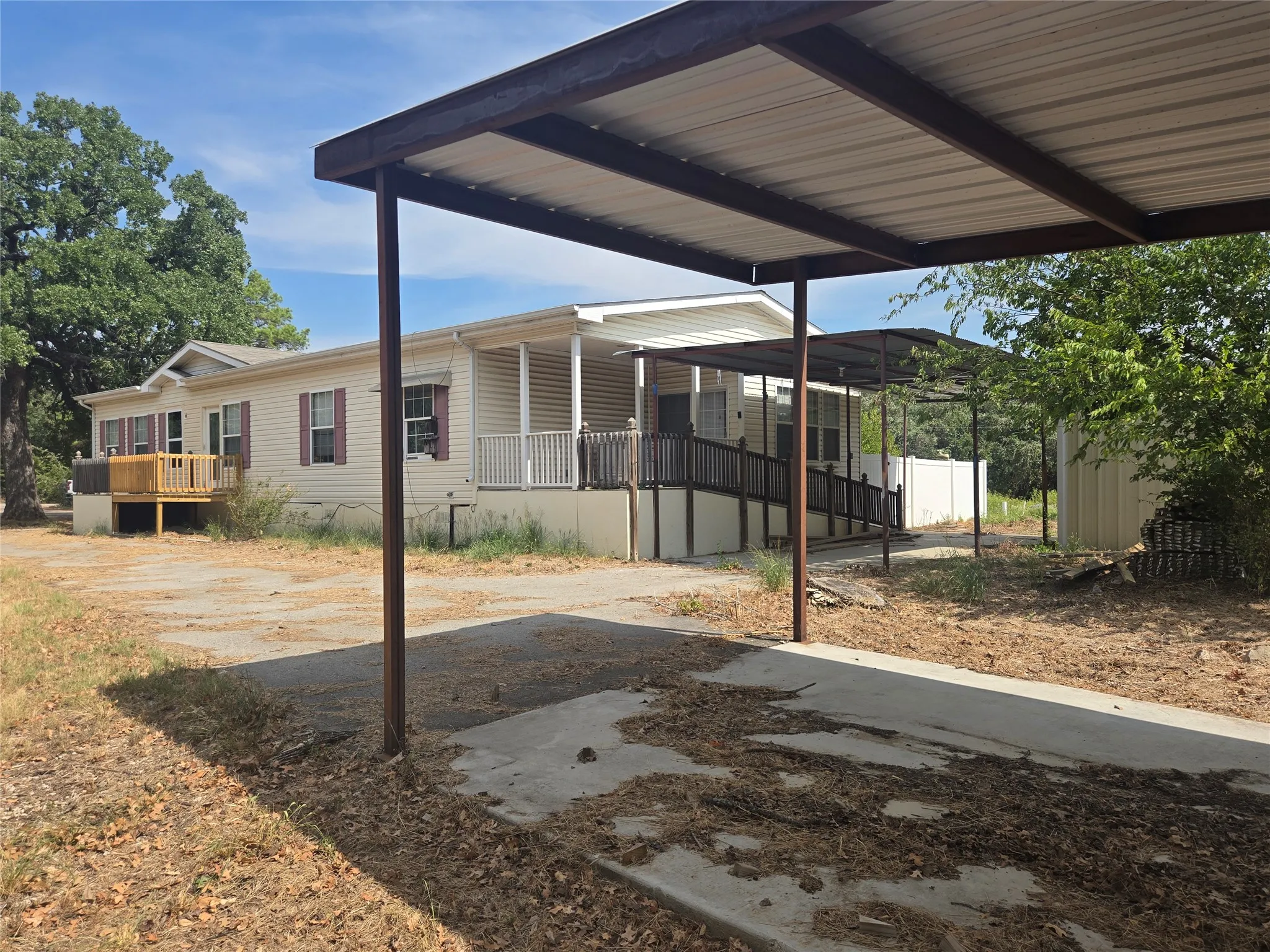 Mobile Home For Sale in Parker County , 1331 Jay Bird Road, Springtown, Texas 76082, 3 Bedroom, 2 Bathroom, Garage spaces, 1,920 Sqft, built in 2012, mls#21263060, Real Estate Agent in Springtown, Homes For Sale in Parker county, Homes For Sale in Springtown, Realtor in Springtown Texas, Real Estate Brokerage Independent Realty Texas, Luminita Cordes Realtor
