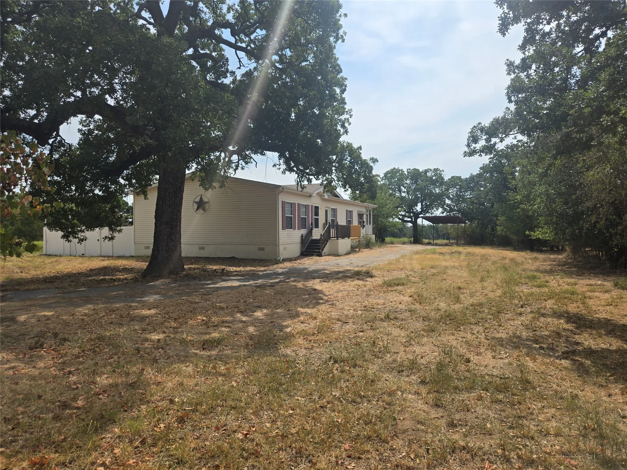 Mobile Home For Sale in Parker County , 1331 Jay Bird Road, Springtown, Texas 76082, 3 Bedroom, 2 Bathroom, Garage spaces, 1,920 Sqft, built in 2012, mls#21263060, Real Estate Agent in Springtown, Homes For Sale in Parker county, Homes For Sale in Springtown, Realtor in Springtown Texas, Real Estate Brokerage Independent Realty Texas, Luminita Cordes Realtor