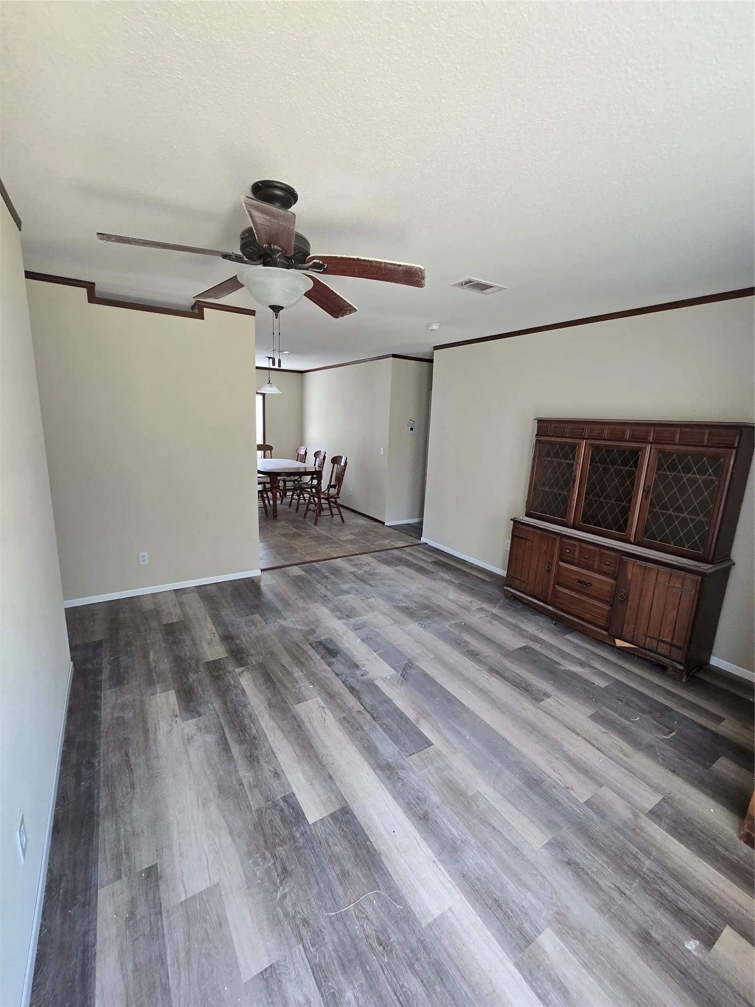 Mobile Home For Sale in Parker County , 1331 Jay Bird Road, Springtown, Texas 76082, 3 Bedroom, 2 Bathroom, Garage spaces, 1,920 Sqft, built in 2012, mls#21263060, Real Estate Agent in Springtown, Homes For Sale in Parker county, Homes For Sale in Springtown, Realtor in Springtown Texas, Real Estate Brokerage Independent Realty Texas, Luminita Cordes Realtor