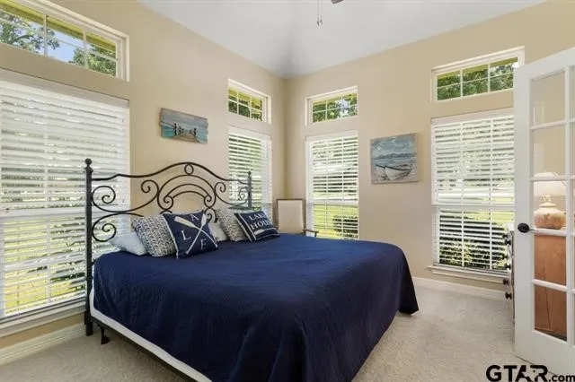 Single Family Residence For Sale in Henderson County , 3522 S Island Drive, Chandler, Texas 75758, 3 Bedrooms, 2 Bathrooms, 2 Garage spaces, 1,949 Sqft, built in 1996, Price $799,000, mls#21266480, Real Estate Agent in Chandler, Homes For Sale in Henderson county, Homes For Sale in Chandler, Realtor in Chandler Texas, Real Estate Brokerage Independent Realty Texas, Luminita Cordes Realtor