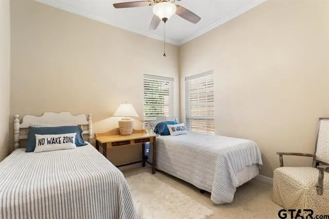Single Family Residence For Sale in Henderson County , 3522 S Island Drive, Chandler, Texas 75758, 3 Bedrooms, 2 Bathrooms, 2 Garage spaces, 1,949 Sqft, built in 1996, Price $799,000, mls#21266480, Real Estate Agent in Chandler, Homes For Sale in Henderson county, Homes For Sale in Chandler, Realtor in Chandler Texas, Real Estate Brokerage Independent Realty Texas, Luminita Cordes Realtor