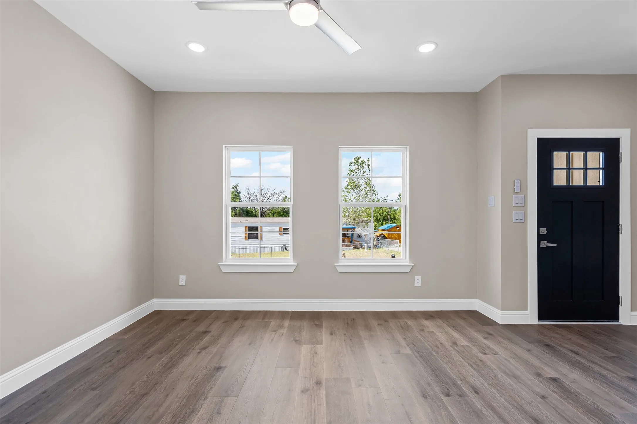 Single Family Residence For Sale in Hood County , 913 Pease River Drive, Granbury, Texas 76048, 3 Bedroom, 2 Bathroom, 1 Garage spaces, 1,369 Sqft, built in 2024, mls#21259448, Real Estate Agent in Granbury, Homes For Sale in Hood county, Homes For Sale in Granbury, Realtor in Granbury Texas, Real Estate Brokerage Independent Realty Texas, Luminita Cordes Realtor