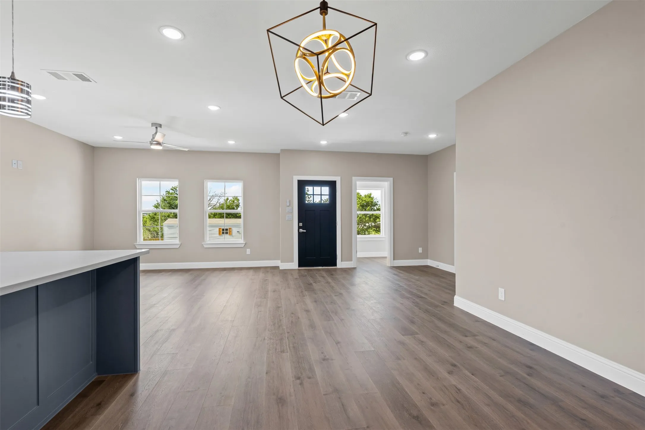 Single Family Residence For Sale in Hood County , 913 Pease River Drive, Granbury, Texas 76048, 3 Bedroom, 2 Bathroom, 1 Garage spaces, 1,369 Sqft, built in 2024, mls#21259448, Real Estate Agent in Granbury, Homes For Sale in Hood county, Homes For Sale in Granbury, Realtor in Granbury Texas, Real Estate Brokerage Independent Realty Texas, Luminita Cordes Realtor