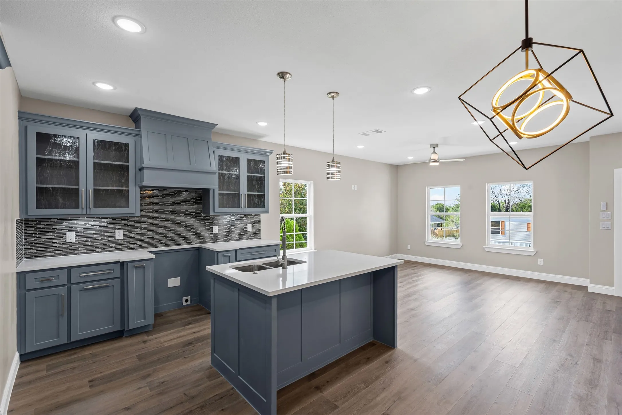 Single Family Residence For Sale in Hood County , 913 Pease River Drive, Granbury, Texas 76048, 3 Bedroom, 2 Bathroom, 1 Garage spaces, 1,369 Sqft, built in 2024, mls#21259448, Real Estate Agent in Granbury, Homes For Sale in Hood county, Homes For Sale in Granbury, Realtor in Granbury Texas, Real Estate Brokerage Independent Realty Texas, Luminita Cordes Realtor