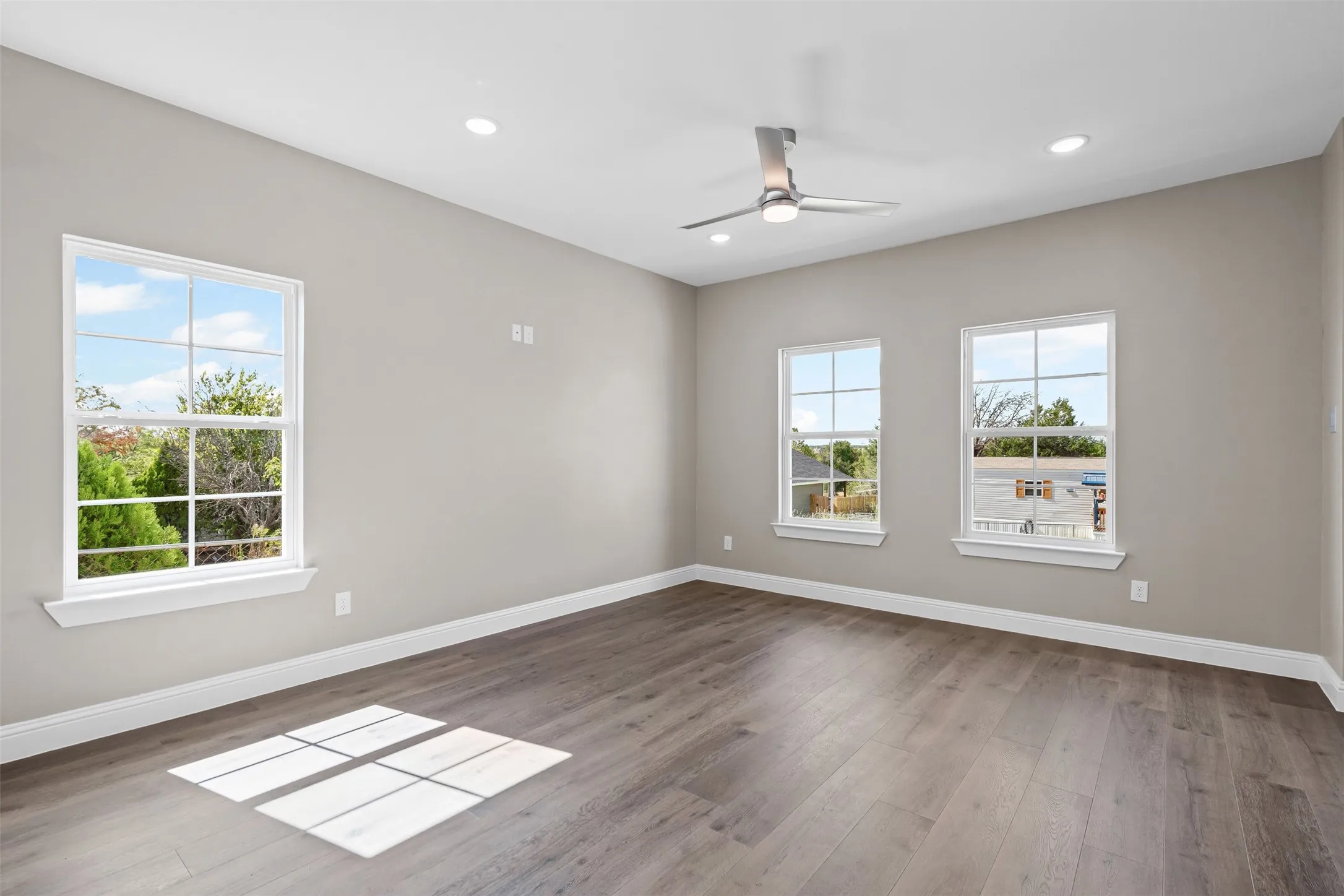 Single Family Residence For Sale in Hood County , 913 Pease River Drive, Granbury, Texas 76048, 3 Bedroom, 2 Bathroom, 1 Garage spaces, 1,369 Sqft, built in 2024, mls#21259448, Real Estate Agent in Granbury, Homes For Sale in Hood county, Homes For Sale in Granbury, Realtor in Granbury Texas, Real Estate Brokerage Independent Realty Texas, Luminita Cordes Realtor