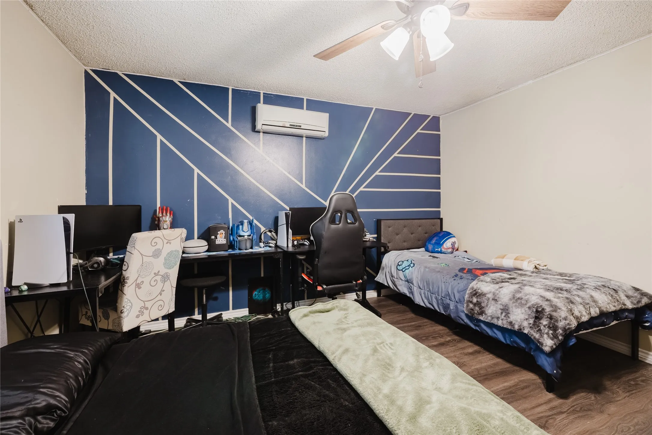 Single Family Residence For Sale in Eastland County , 201 E Plummer Street, Eastland, Texas 76448, 4 Bedroom, 2 Bathroom, 2 Garage spaces, 2,617 Sqft, built in 1920, mls#21266458, Real Estate Agent in Eastland, Homes For Sale in Eastland county, Homes For Sale in Eastland, Realtor in Eastland Texas, Real Estate Brokerage Independent Realty Texas, Luminita Cordes Realtor