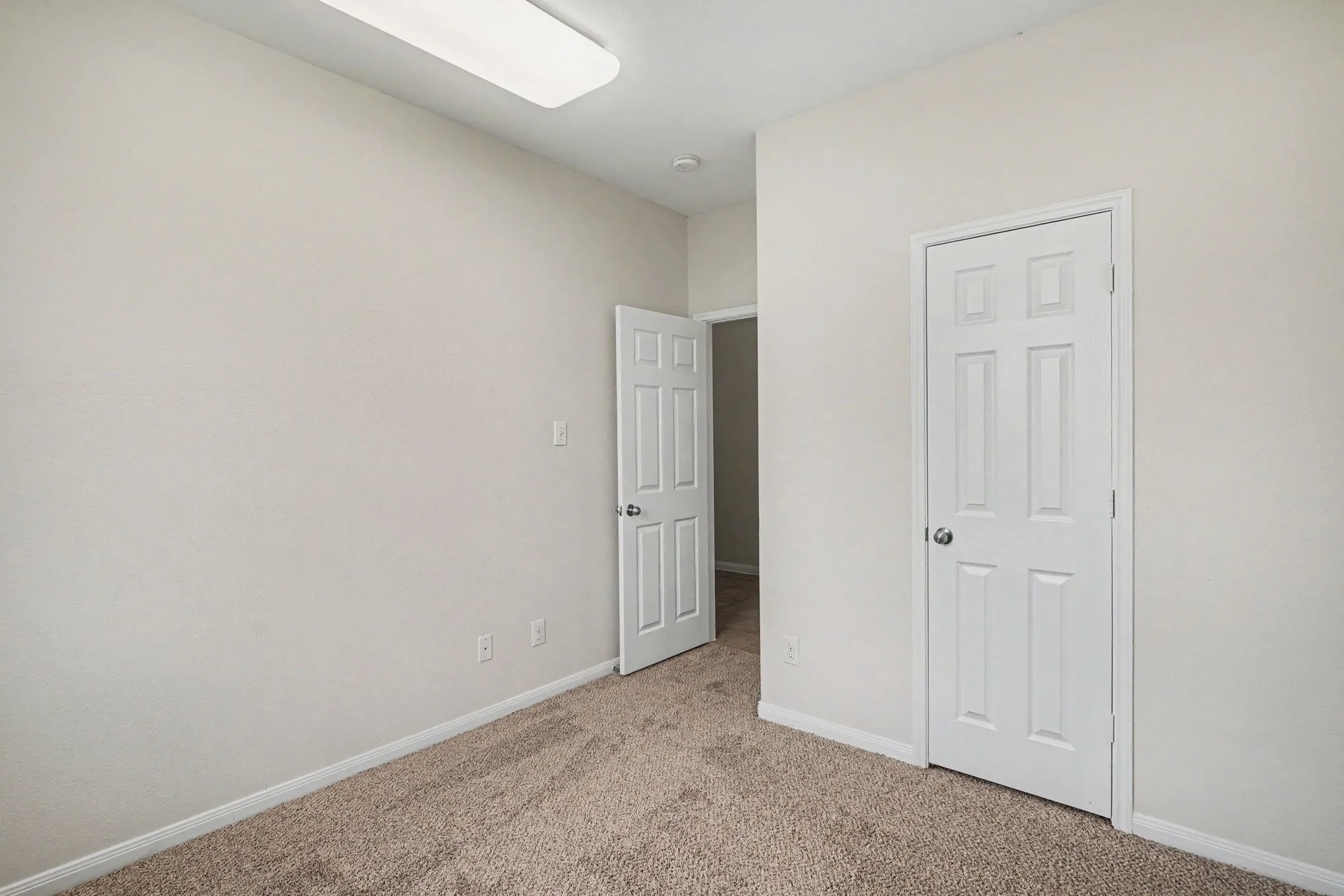 Single Family Residence For Sale in Denton County , 335 Quail Crossing Drive, Sanger, Texas 76266, 4 Bedroom, 2 Bathroom, 2 Garage spaces, 2,116 Sqft, built in 2012, mls#21265812, Real Estate Agent in Sanger, Homes For Sale in Denton county, Homes For Sale in Sanger, Realtor in Sanger Texas, Real Estate Brokerage Independent Realty Texas, Luminita Cordes Realtor