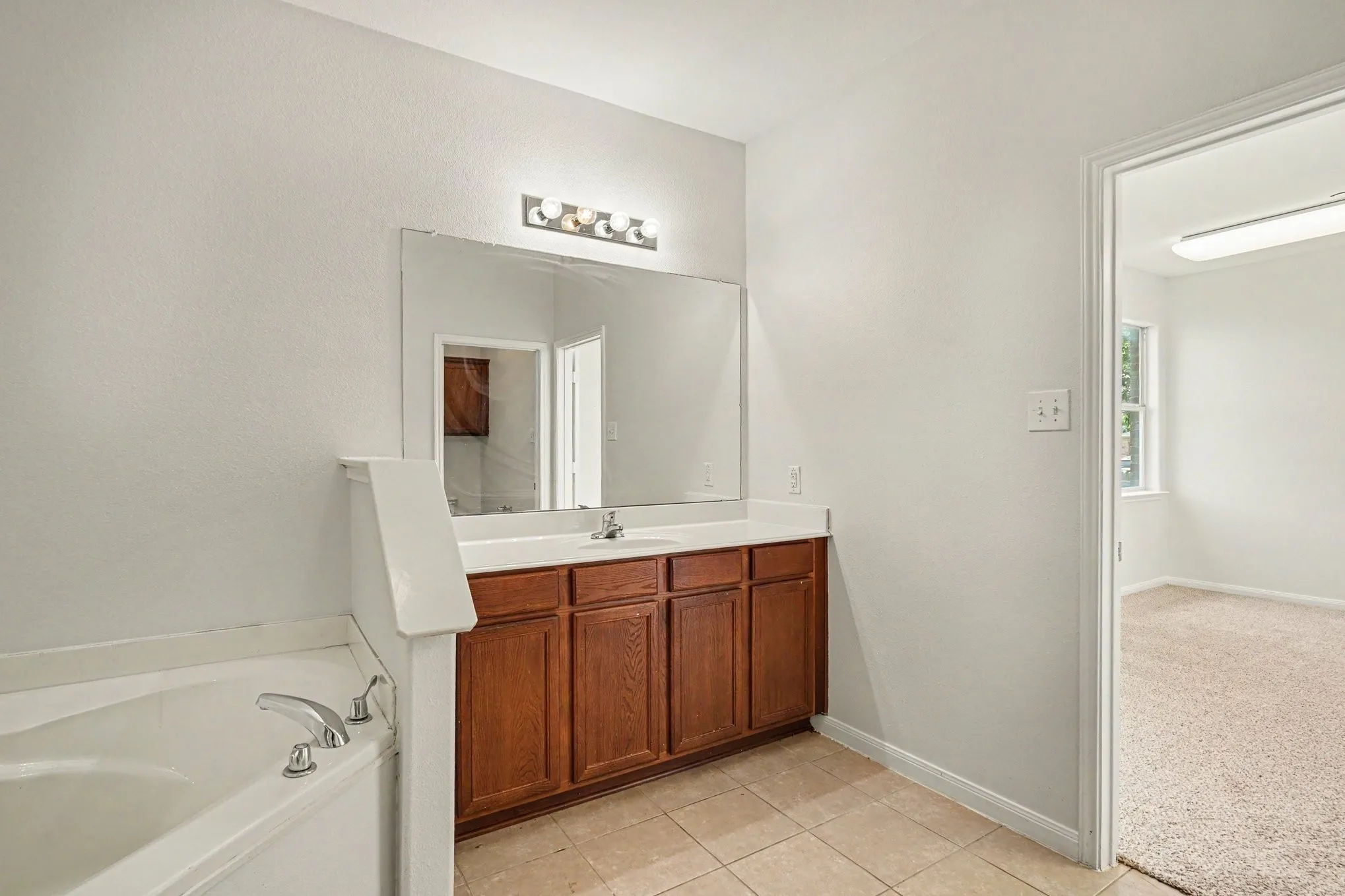 Single Family Residence For Sale in Denton County , 335 Quail Crossing Drive, Sanger, Texas 76266, 4 Bedroom, 2 Bathroom, 2 Garage spaces, 2,116 Sqft, built in 2012, mls#21265812, Real Estate Agent in Sanger, Homes For Sale in Denton county, Homes For Sale in Sanger, Realtor in Sanger Texas, Real Estate Brokerage Independent Realty Texas, Luminita Cordes Realtor