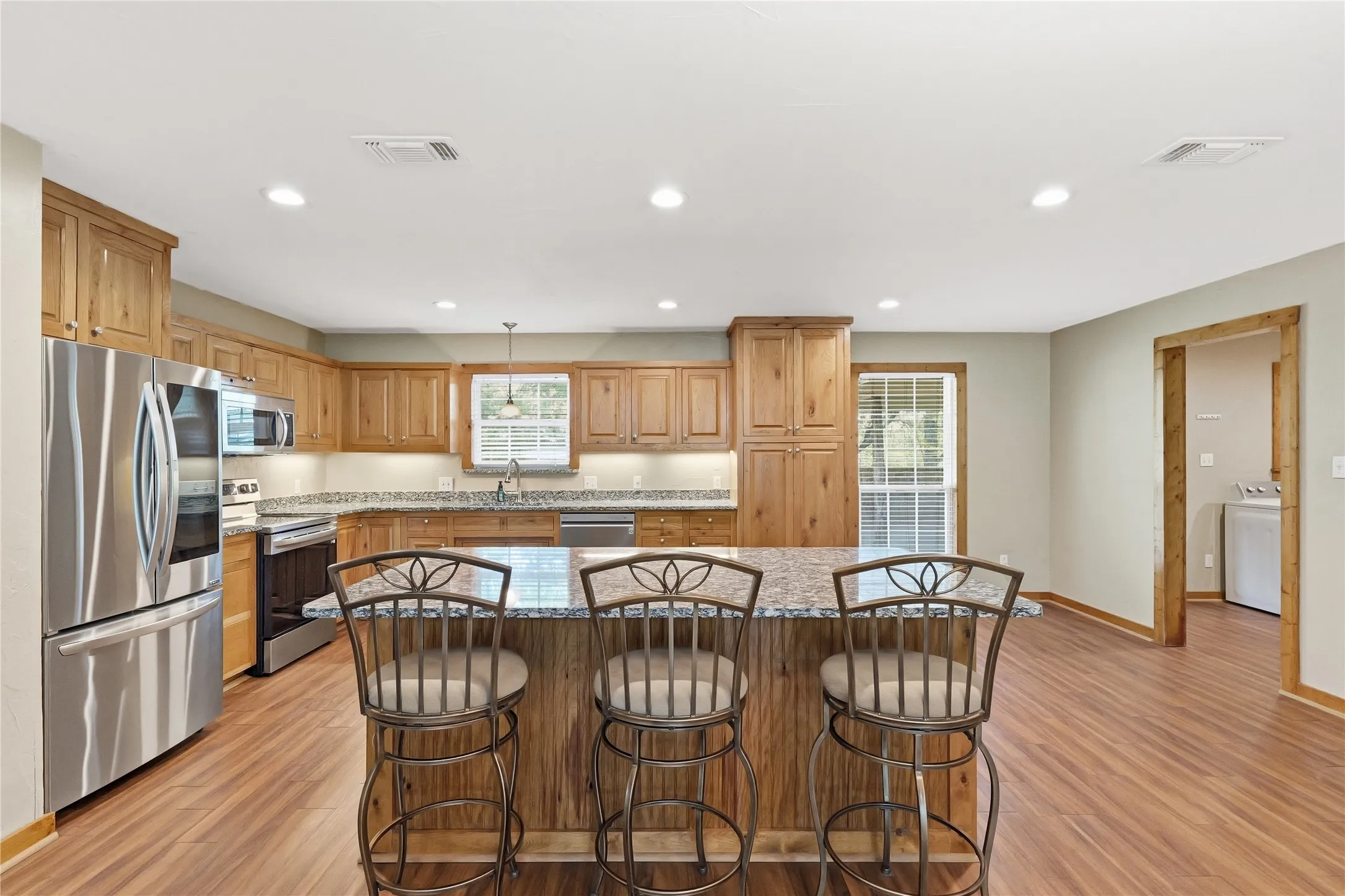 Single Family Residence For Sale in Parker County , 1528 Tidwell Road, Brock, Texas 76087, 3 Bedrooms, 3 Bathrooms, Garage spaces, 2,091 Sqft, built in 2002, Price $495,000, mls#21264237, Real Estate Agent in Brock, Homes For Sale in Parker county, Homes For Sale in Brock, Realtor in Brock Texas, Real Estate Brokerage Independent Realty Texas, Luminita Cordes Realtor