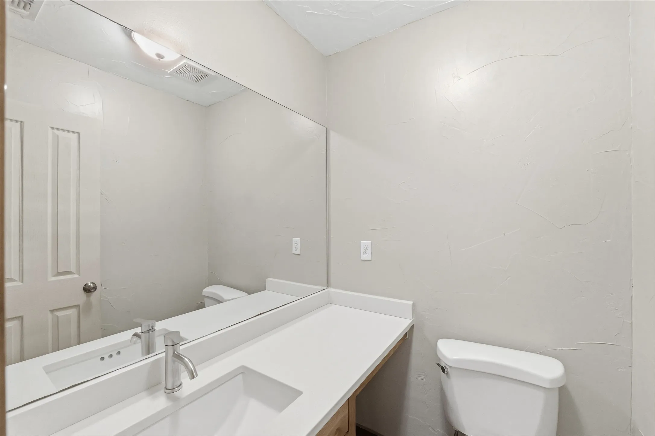 Single Family Residence For Sale in Parker County , 1528 Tidwell Road, Brock, Texas 76087, 3 Bedrooms, 3 Bathrooms, Garage spaces, 2,091 Sqft, built in 2002, Price $495,000, mls#21264237, Real Estate Agent in Brock, Homes For Sale in Parker county, Homes For Sale in Brock, Realtor in Brock Texas, Real Estate Brokerage Independent Realty Texas, Luminita Cordes Realtor