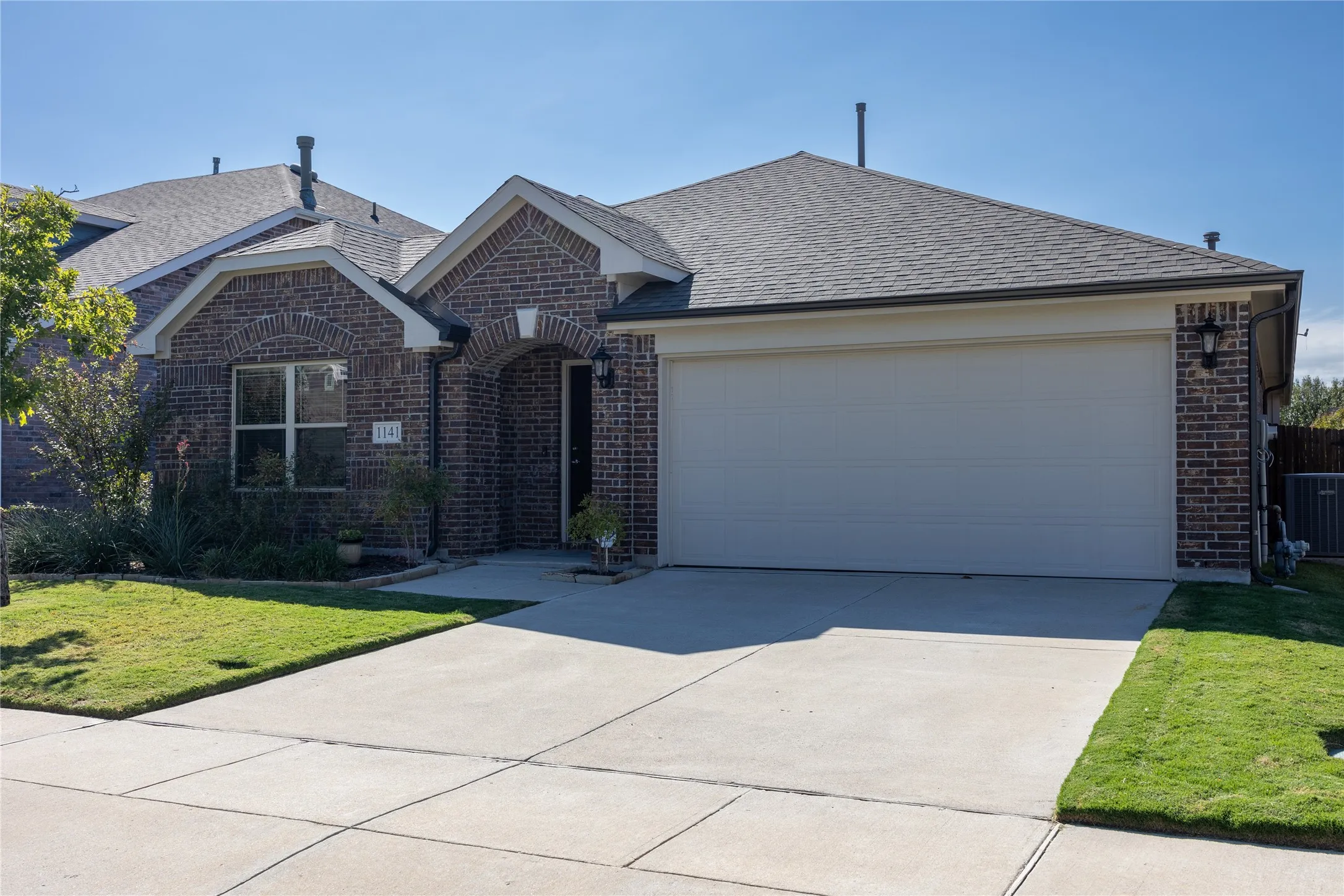 Single Family Residence For Rent in Collin County , 1141 Kingston Court, Anna, Texas 75409, 3 Bedroom, 2 Bathroom, 2 Garage spaces, 1,678 Sqft, built in 2016, mls#21249116, Real Estate Agent in Anna, Homes For Rent in Collin county, Homes For Rent in Anna, Realtor in Anna Texas, Real Estate Brokerage Independent Realty Texas, Luminita Cordes Realtor