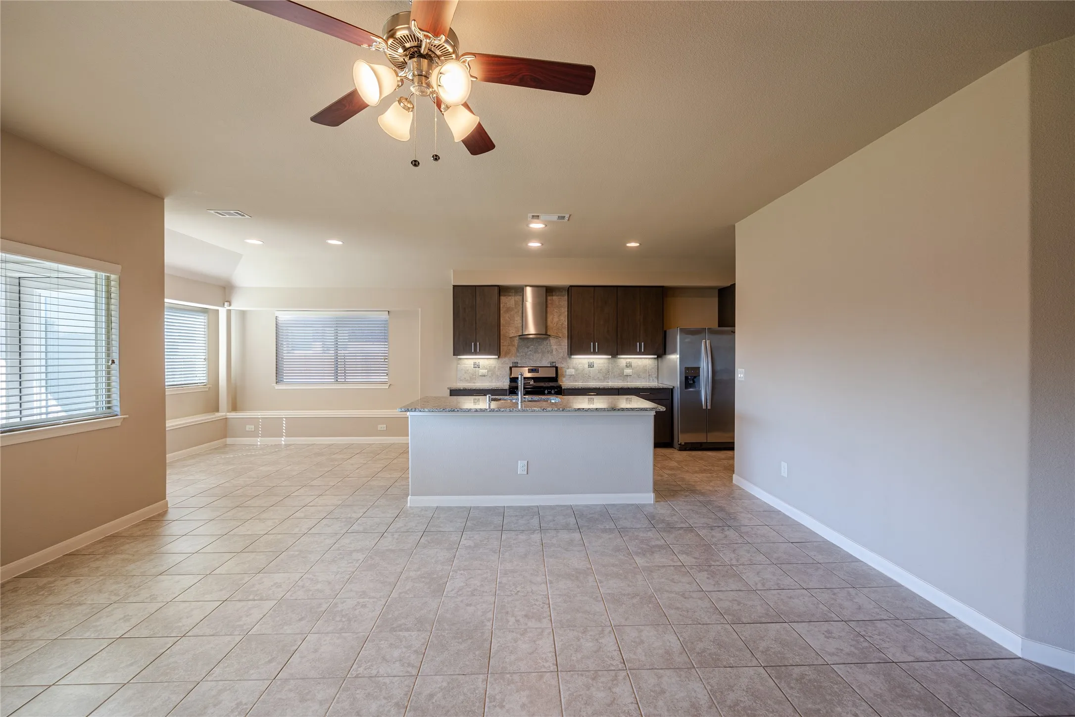 Single Family Residence For Rent in Collin County , 1141 Kingston Court, Anna, Texas 75409, 3 Bedroom, 2 Bathroom, 2 Garage spaces, 1,678 Sqft, built in 2016, mls#21249116, Real Estate Agent in Anna, Homes For Rent in Collin county, Homes For Rent in Anna, Realtor in Anna Texas, Real Estate Brokerage Independent Realty Texas, Luminita Cordes Realtor